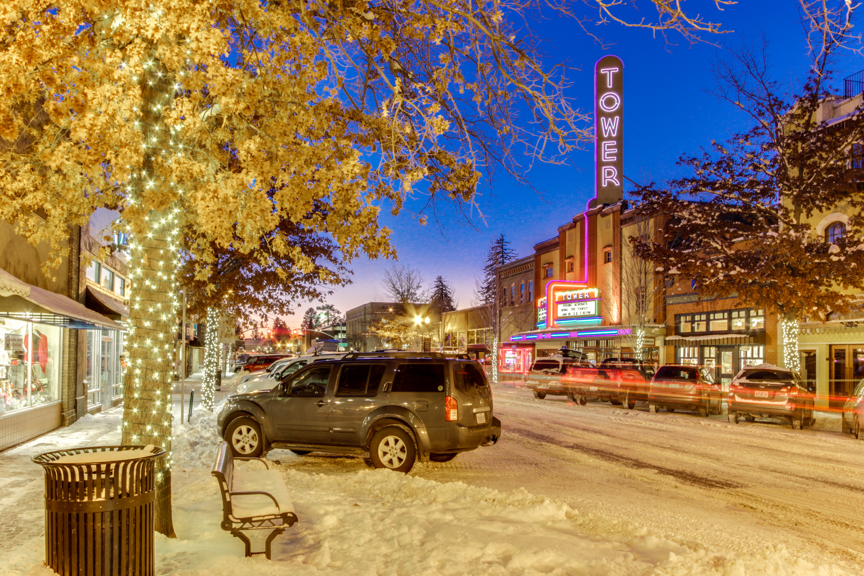 Best Christmas Destinations on the West Coast Vacasa