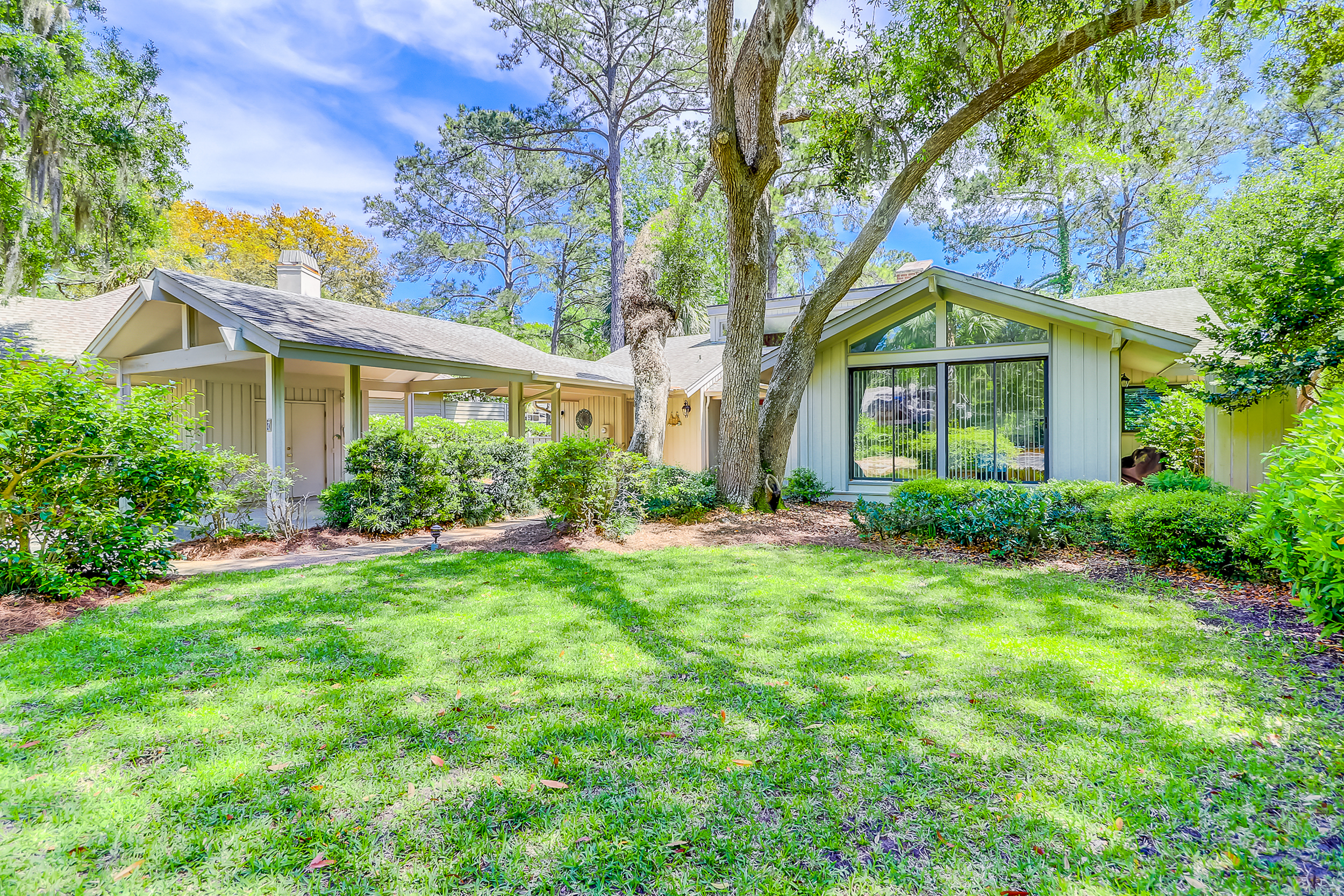 Hilton Head petfriendly rentals your pup can tag along to Vacasa