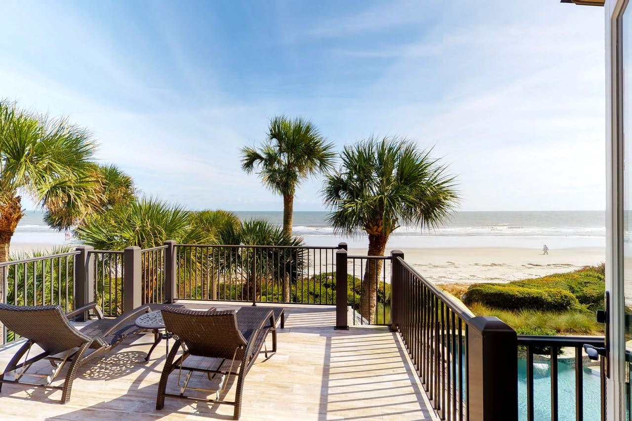 Oceanfront Hilton Head vacation rentals with pools