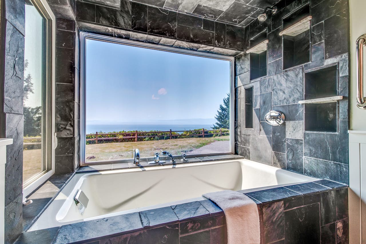 Soak It up Best Vacation Rental Bathtubs Vacasa