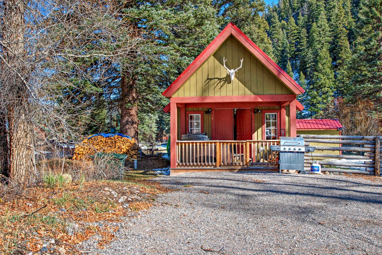 Riverfront Cabins in Colorado Vacasa
