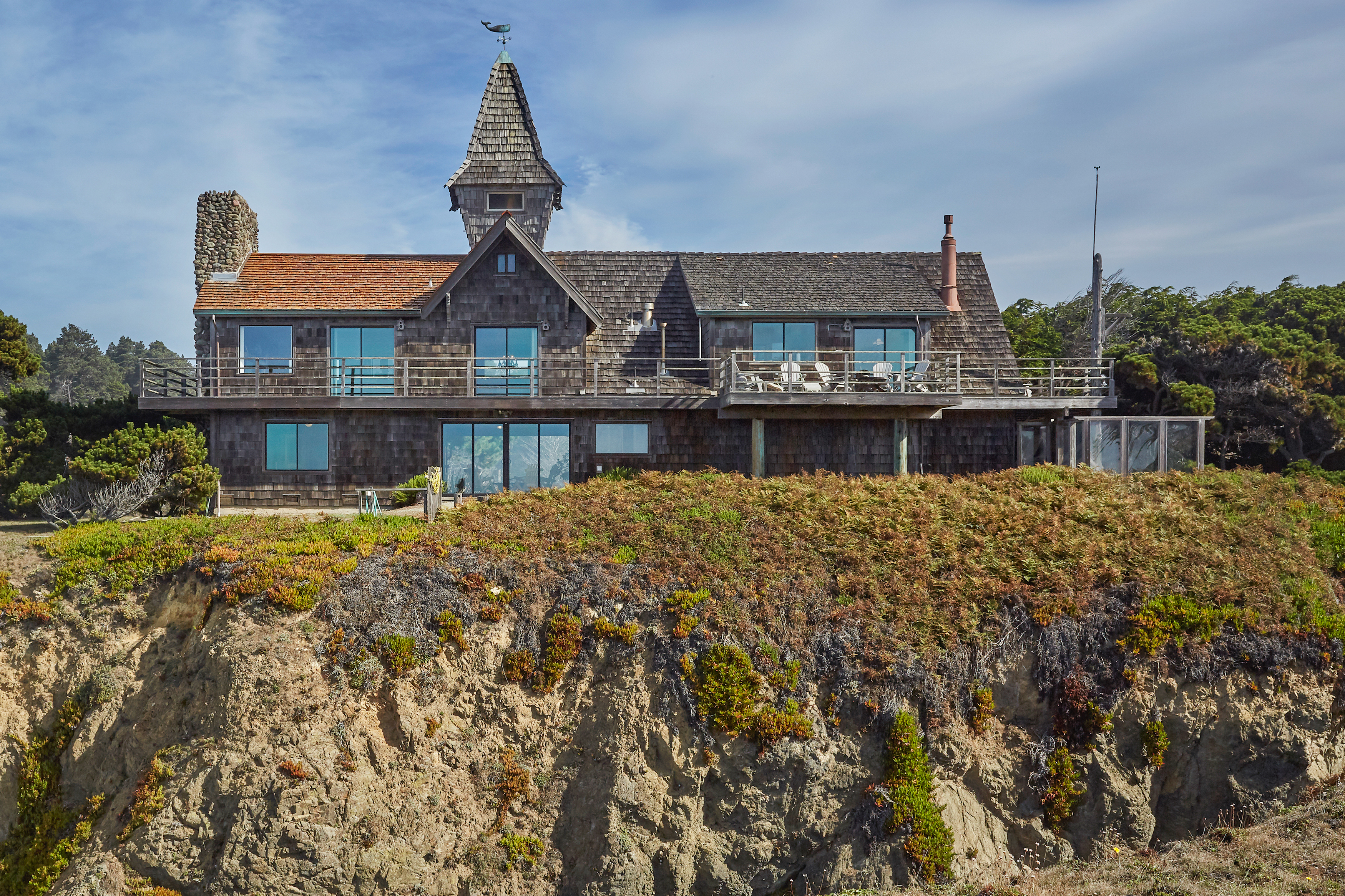 waterfront vacation rental in fort bragg, ca