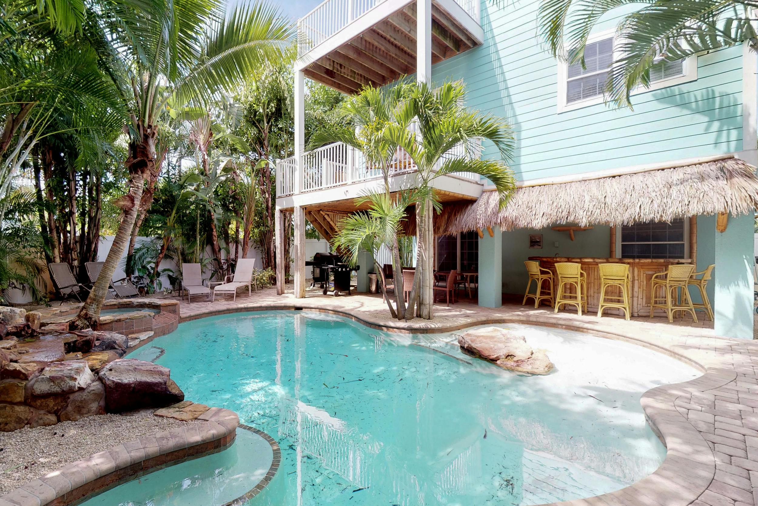 7 Charming Anna Maria Beach Cottages For A Seaside Retreat Vacasa