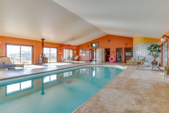 Vacation Rentals With Private Pools Indoor Pools Shared Pools