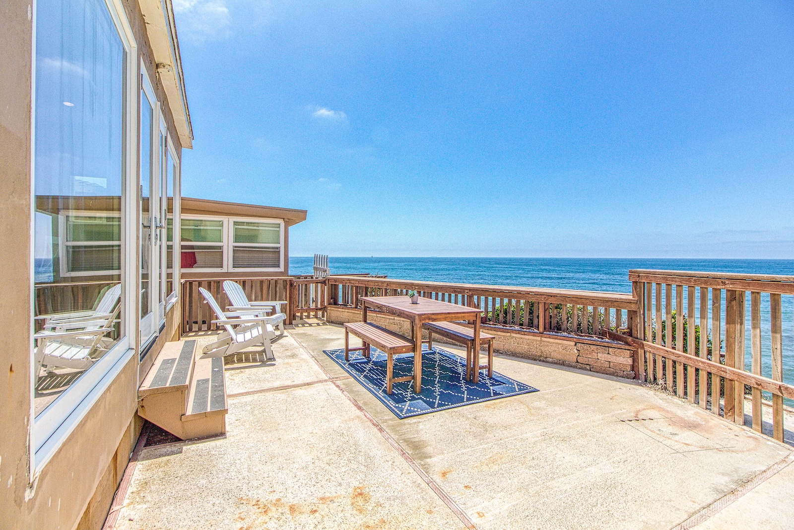 The deck of a vacation rental overlooking the ocean in San Diego, CA.