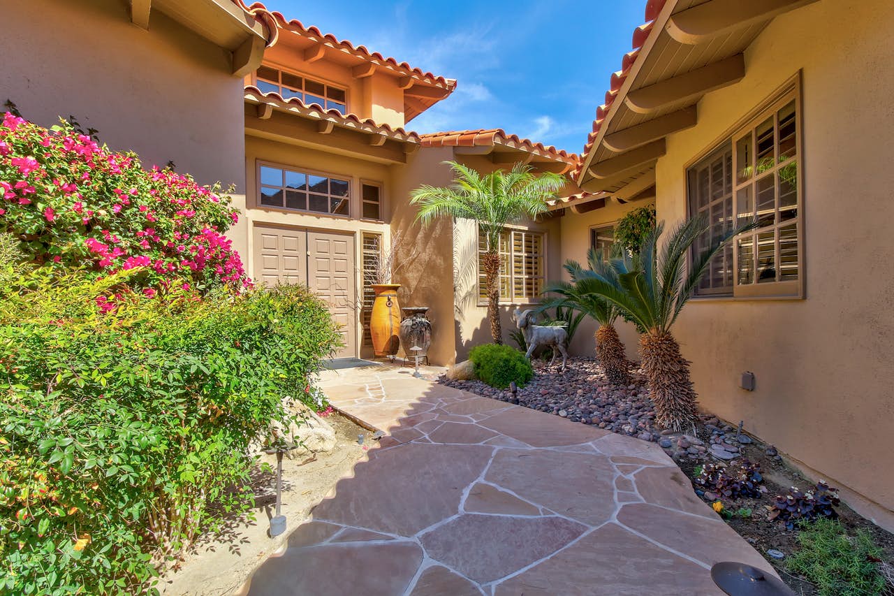 12 Steps When Buying a Vacation Home Vacasa