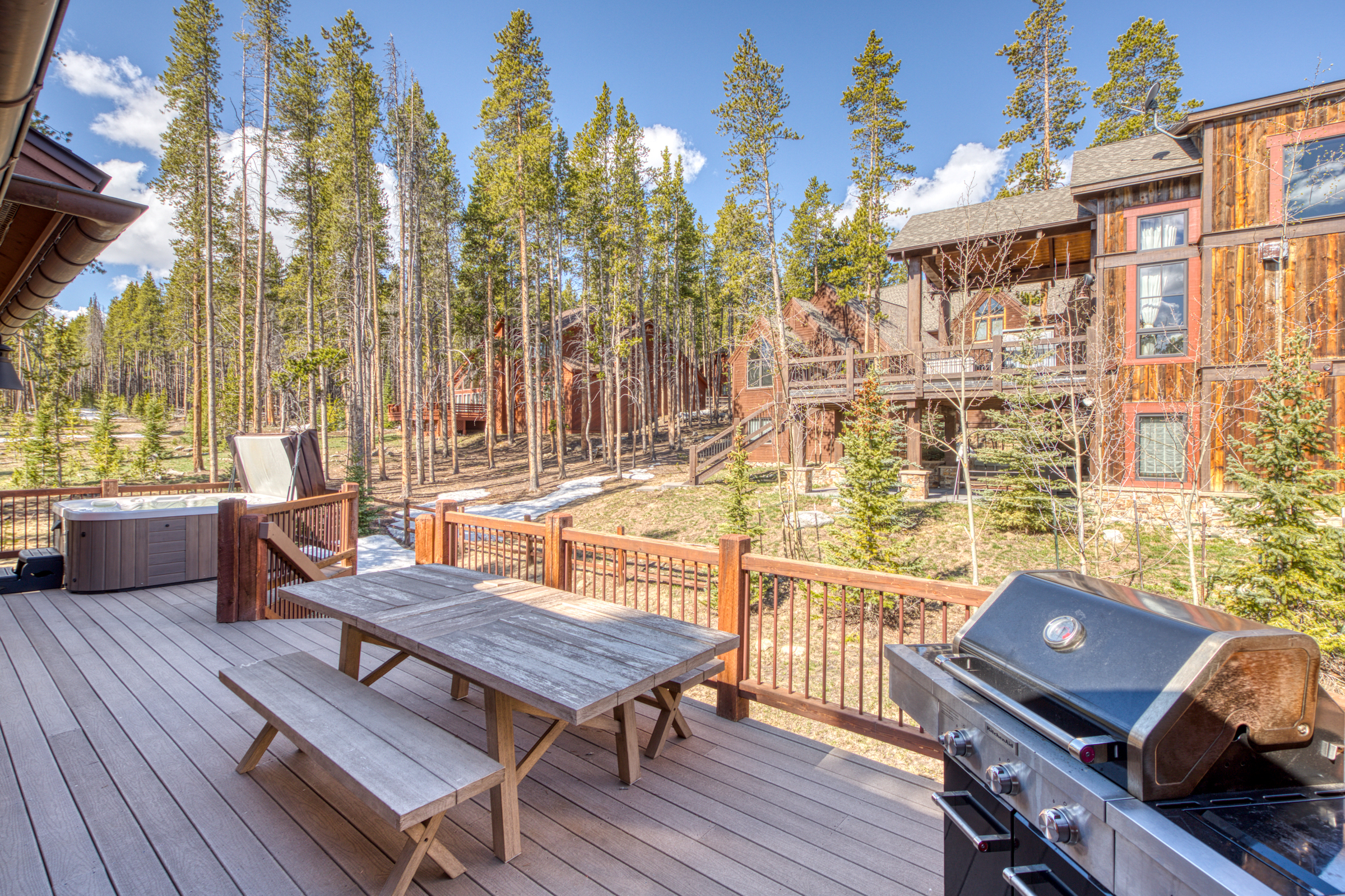 Vacation rentals in Breckenridge, CO with hot tubs