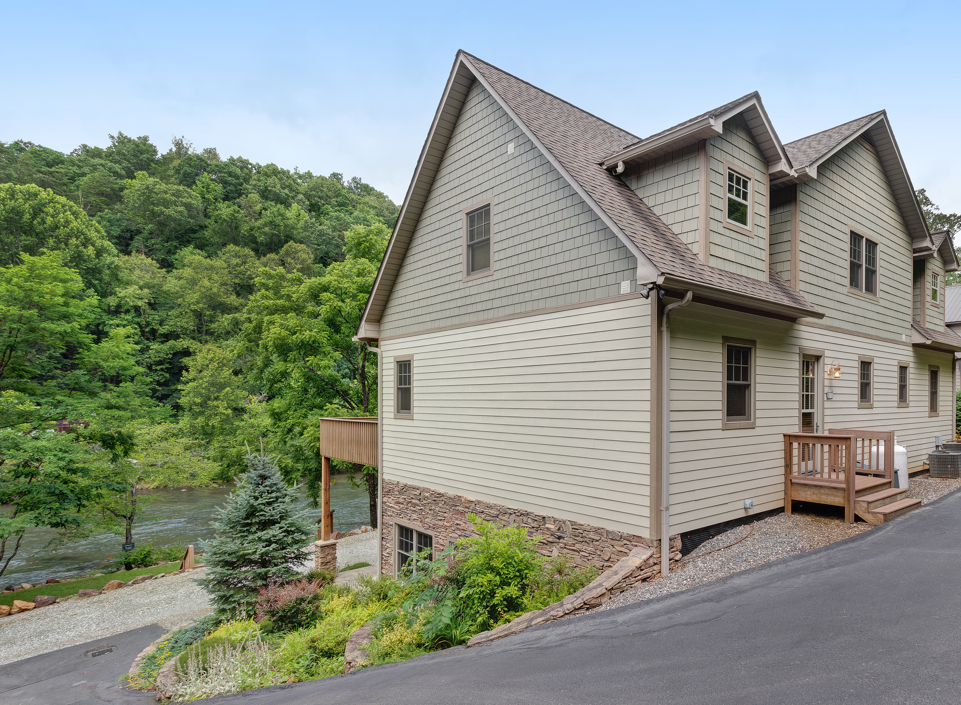 multi-level home in Sylva, NC