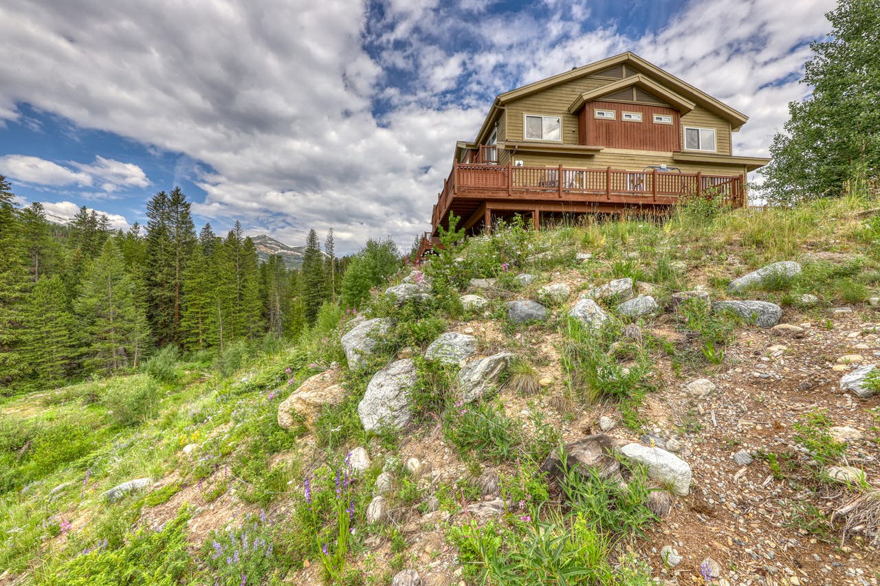Riverfront Cabins in Colorado Vacasa