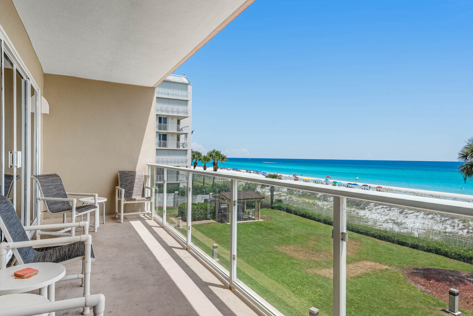 The ocean view from the balcony of a vacation rental in Destin, Florida.