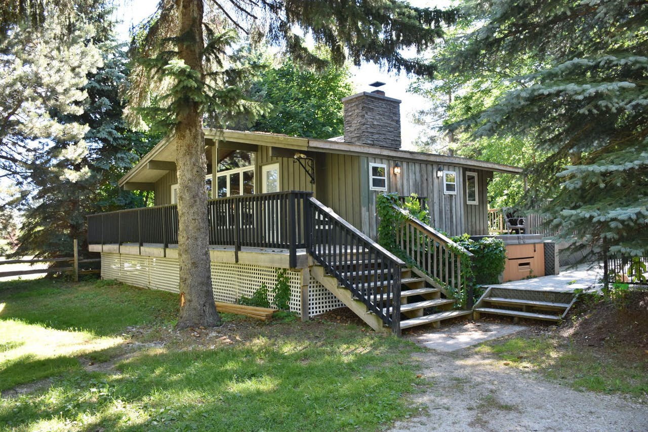Cabins With Hot Tubs Cottages Vacation Rentals Vacasa