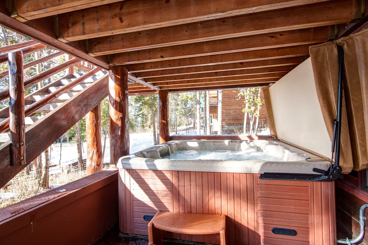 8 Breathtaking Colorado Vacation Cabin Rentals with Hot Tubs Vacasa