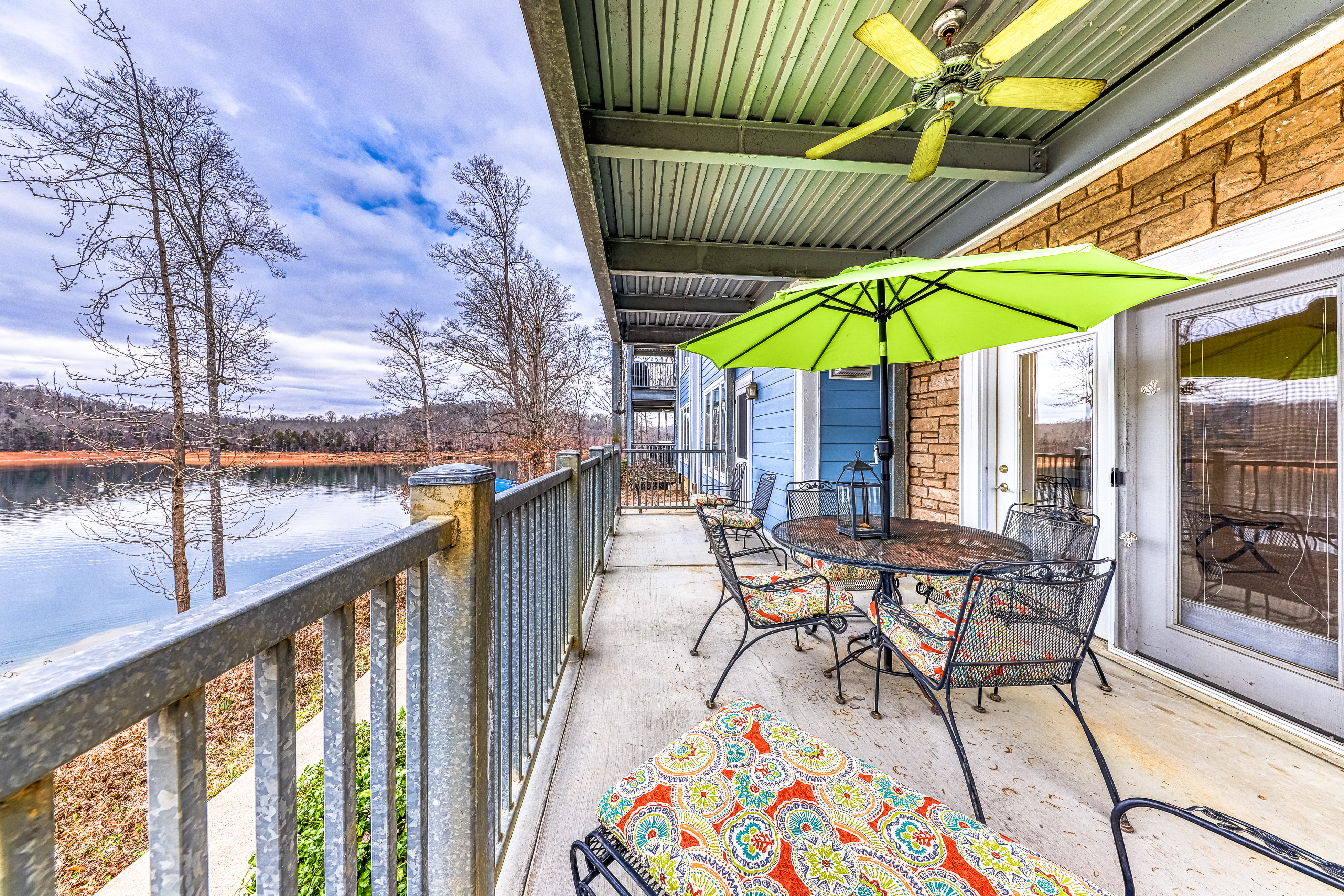 Pet-friendly vacation rentals in Norris Lake, Tennessee