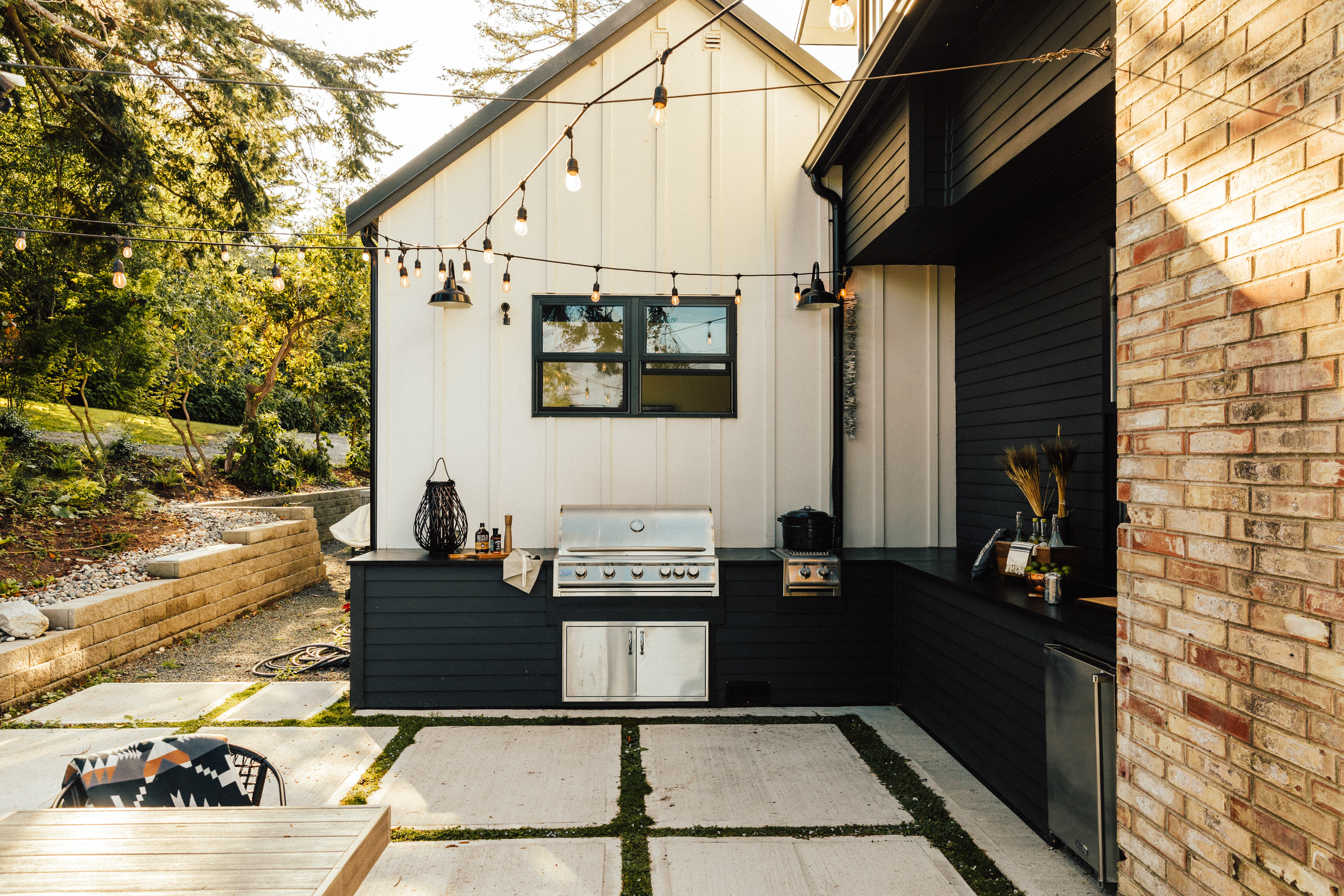 The best amenities for vacation rentals on the beach: outdoor kitchen