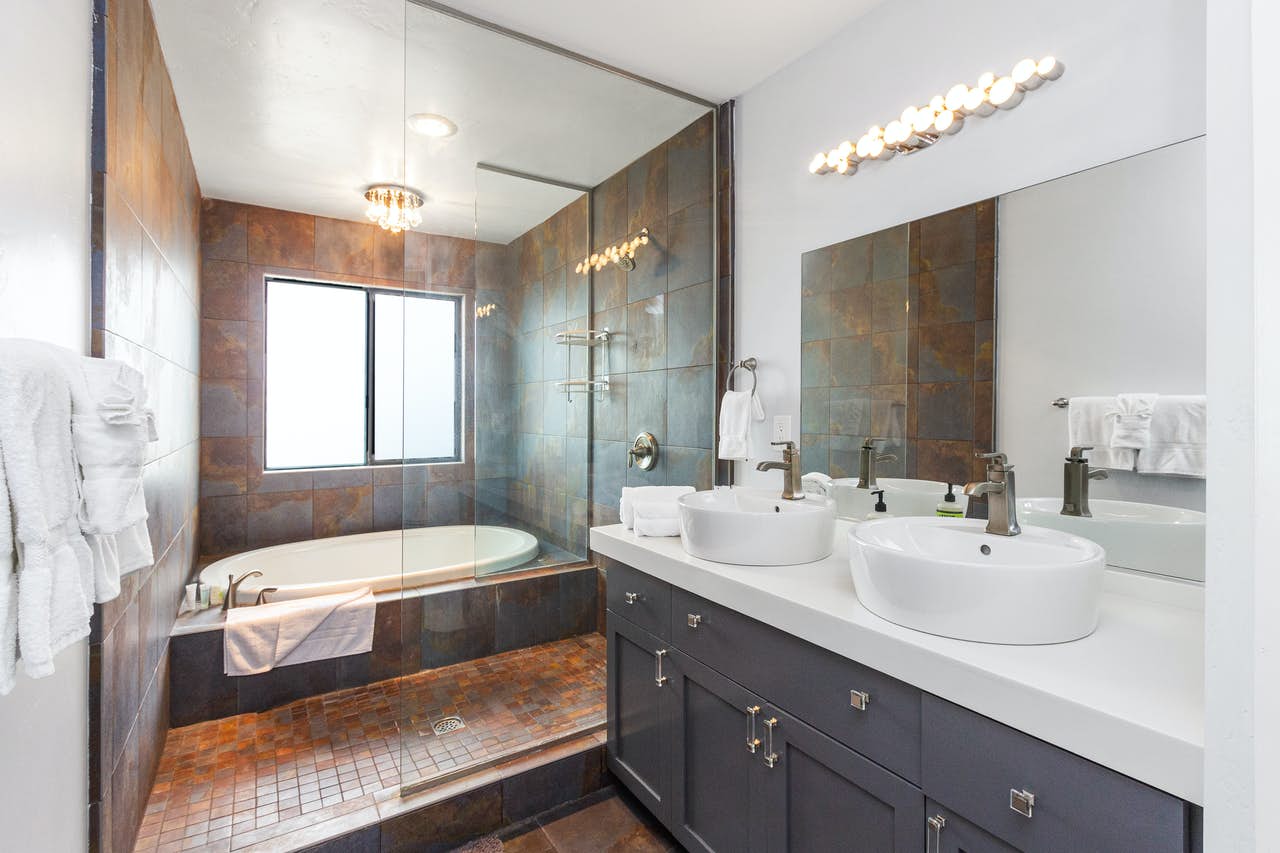 Soak It up Best Vacation Rental Bathtubs Vacasa