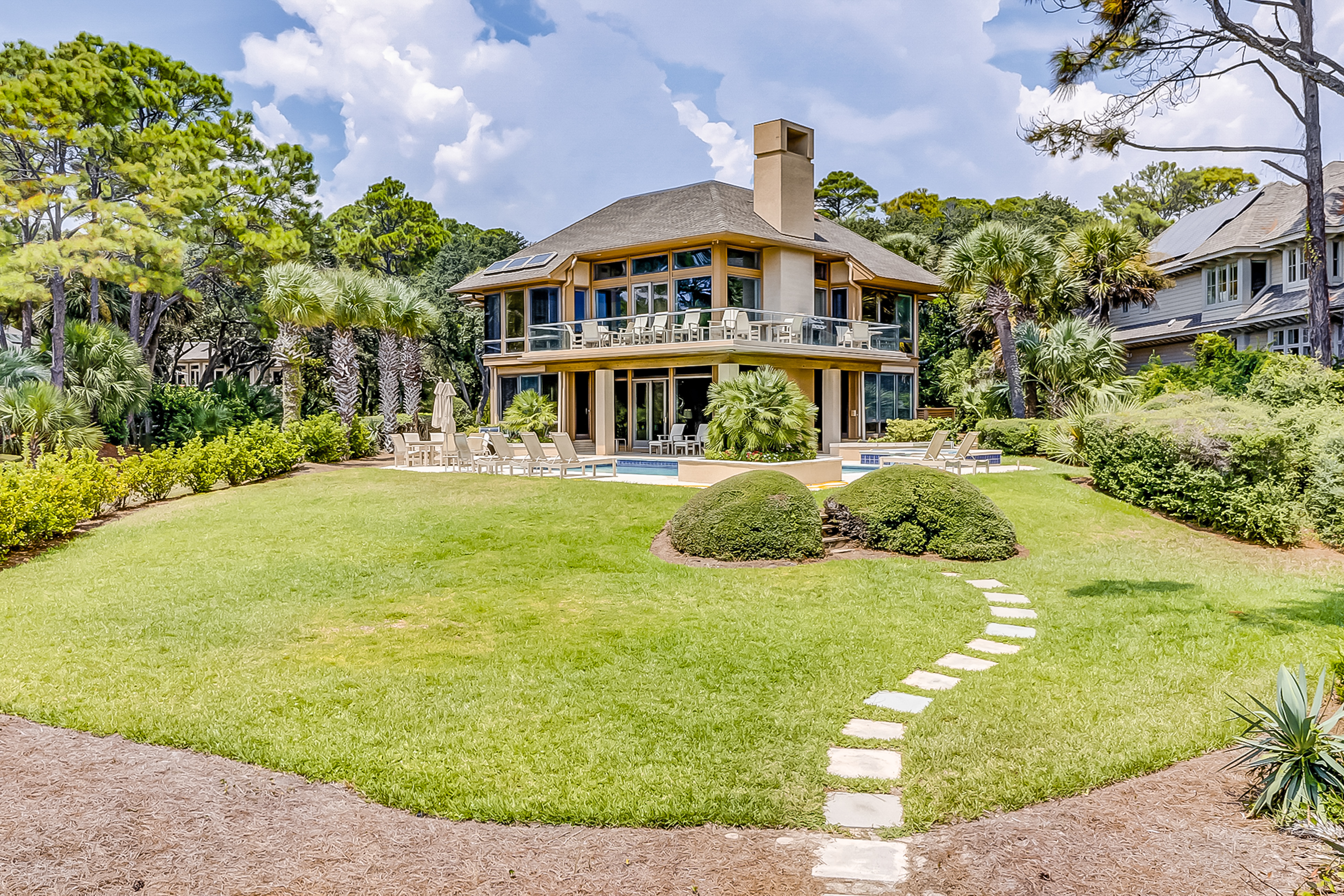 Hilton Head Island luxury beach home with outdoor pool