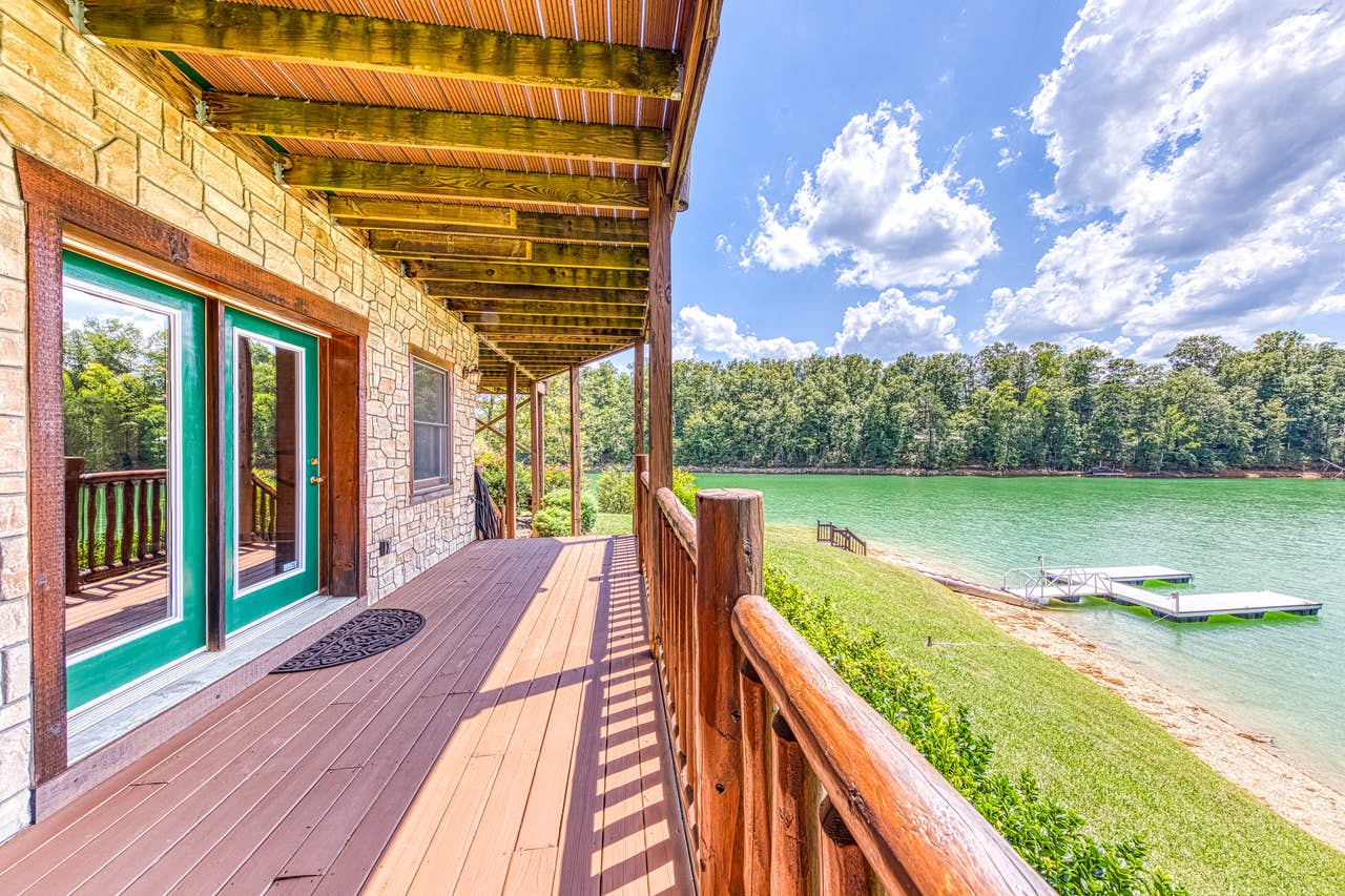 sevierville, tn waterfront vacation cabin with dock