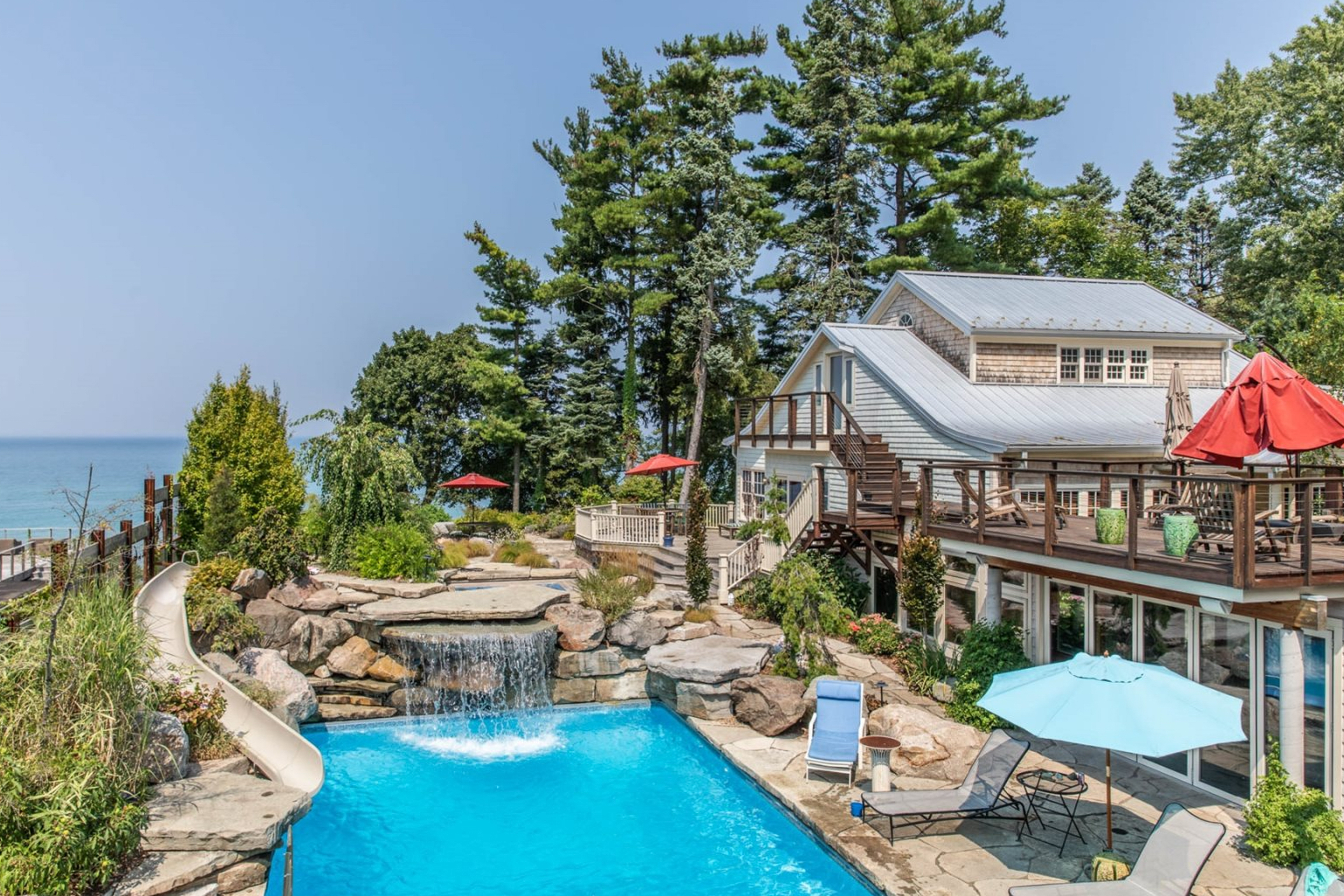 Unique vacation homes in Michigan