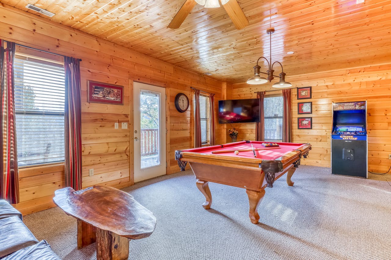 game room with pool table, arcade, tv and more of townsend, tn vacation cabin
