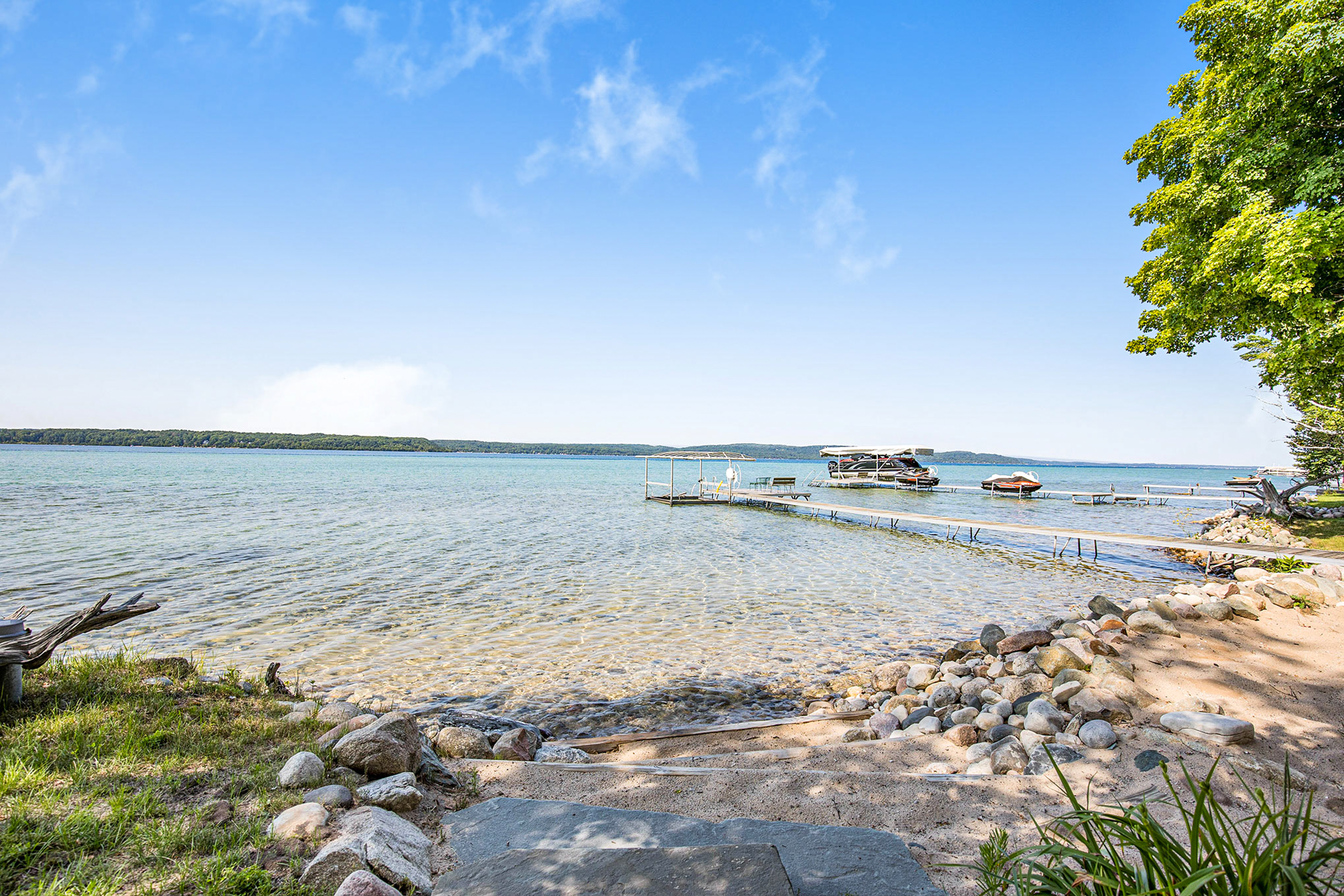 Lakefront vacation rentals on Crystal Lake, Michigan