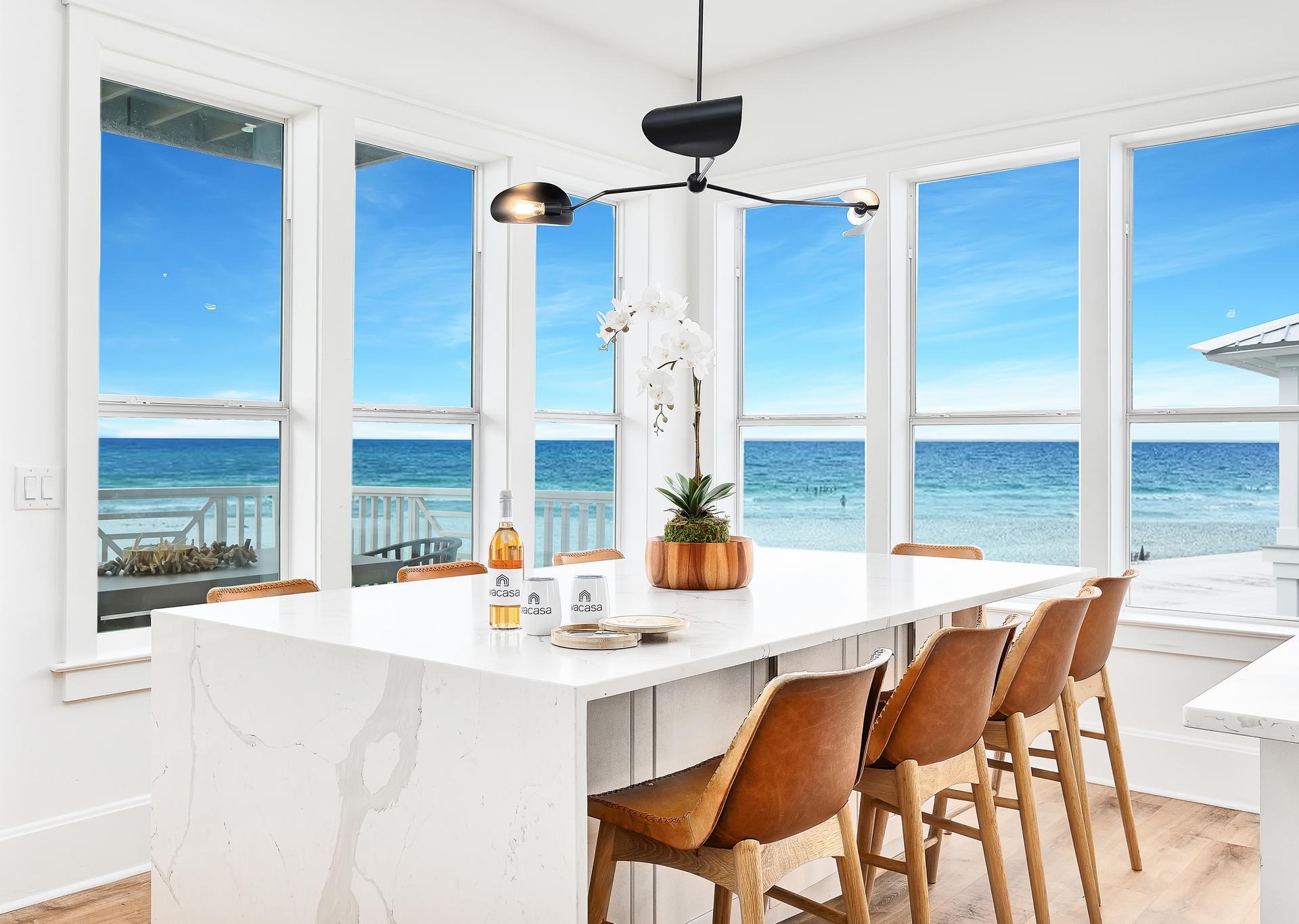 The dining area of an oceanfront vacation rental in 30A, Fl.