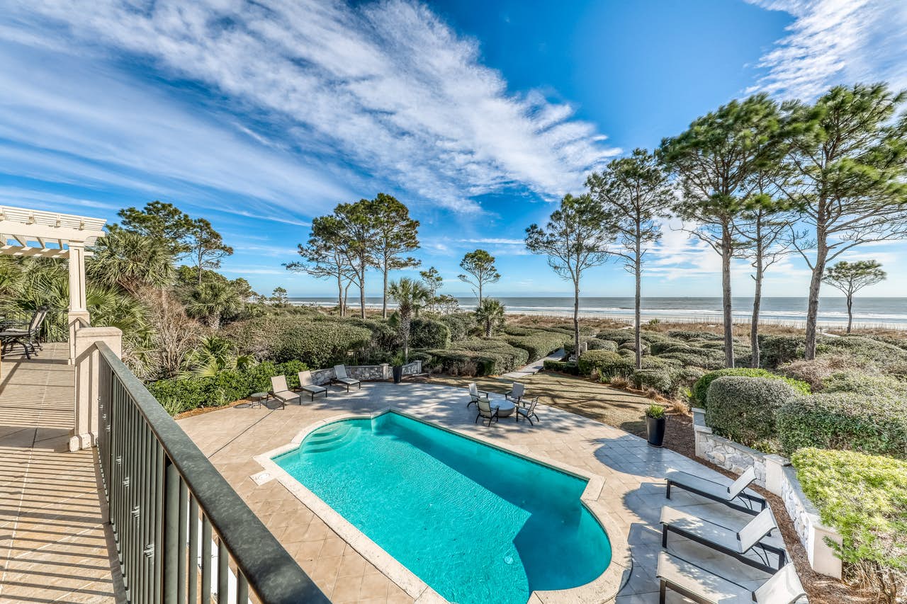 5 Oceanfront Hilton Head Vacation Rentals With Pools Vacasa   31849 Hilton Head Pool View 