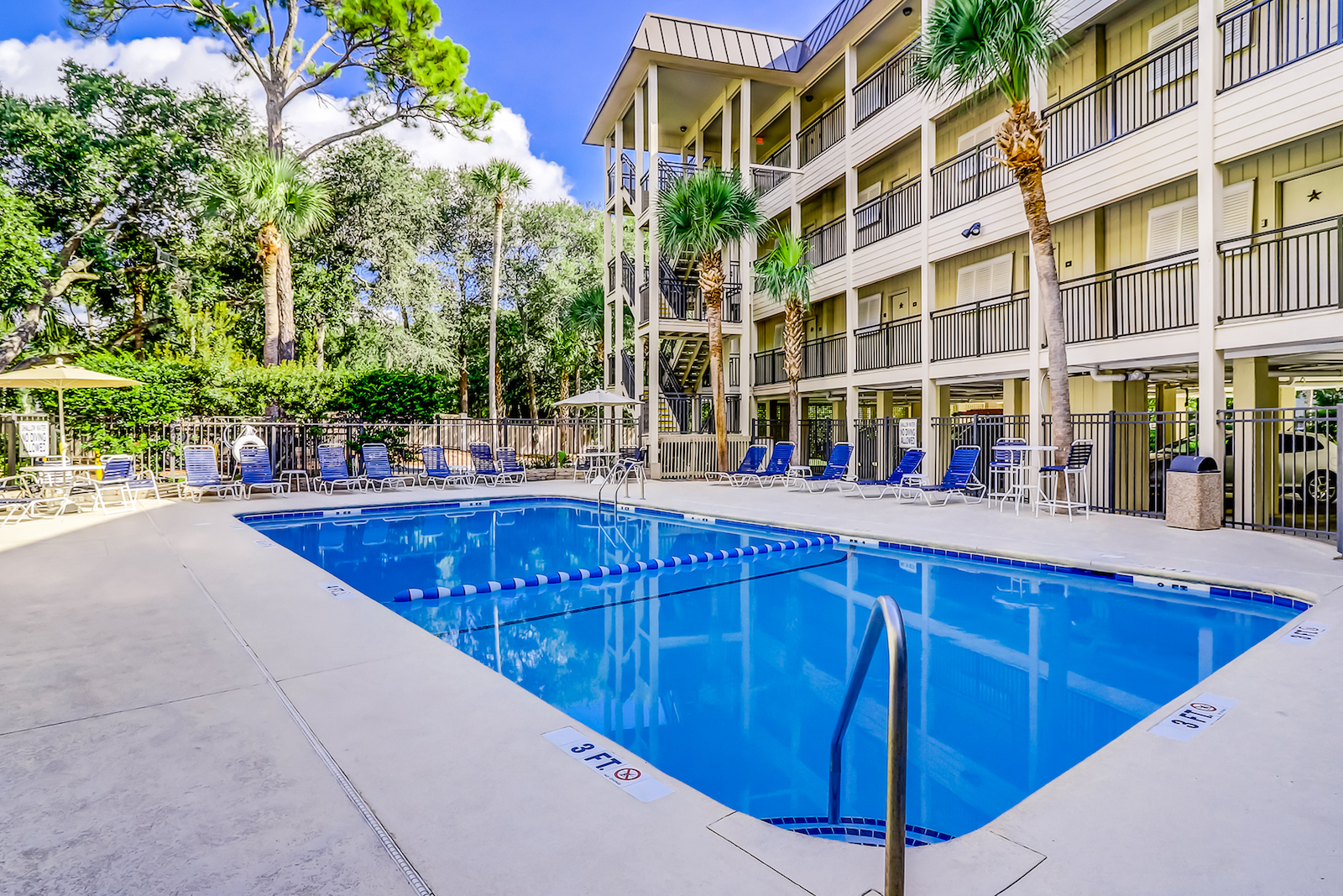 The Shorewood Villas pool in Hilton Head.