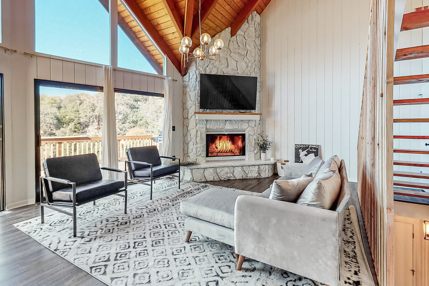 The living room of a vacation rental on Lake Arrowhead, California.