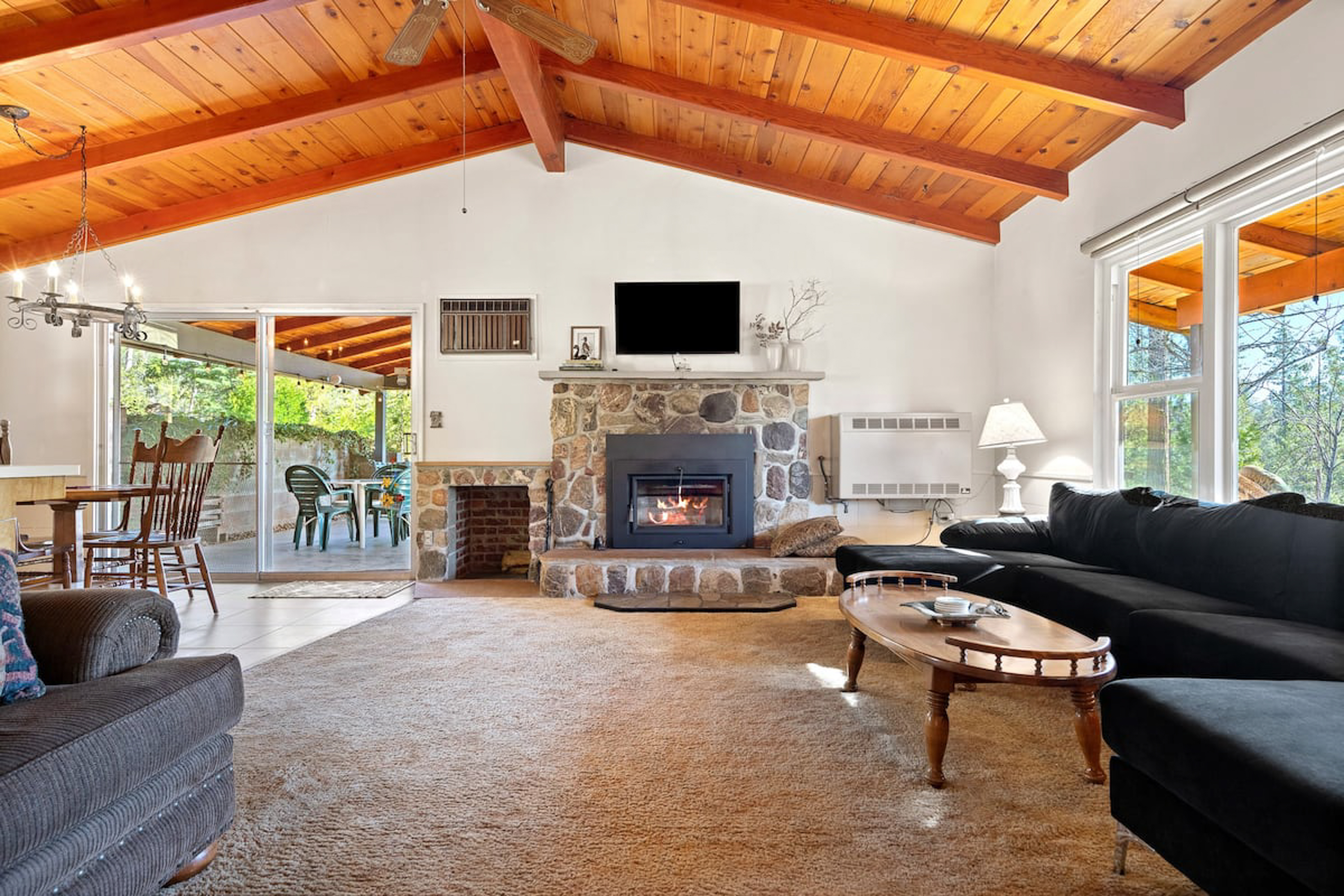 Featured accessible vacation rentals: Bass Lake, CA