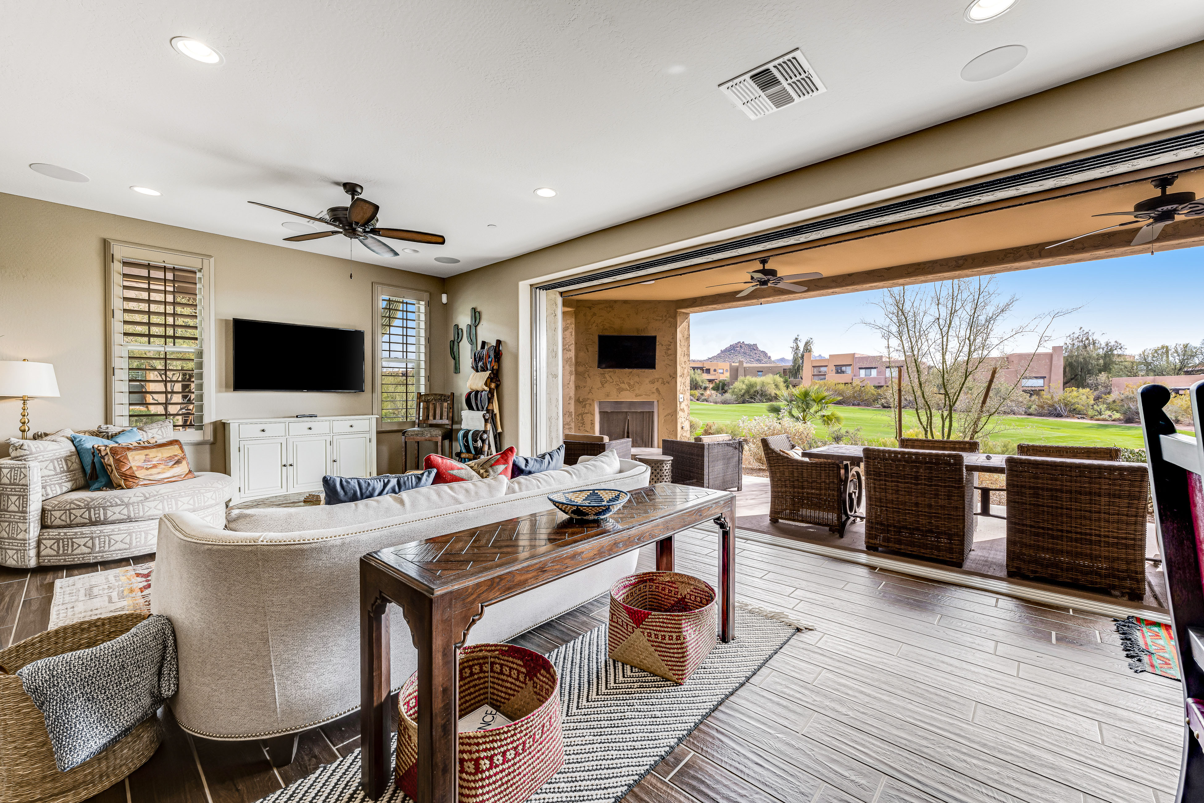 The interior living room of a vacation rental in Scottsdale, AZ on a golf course