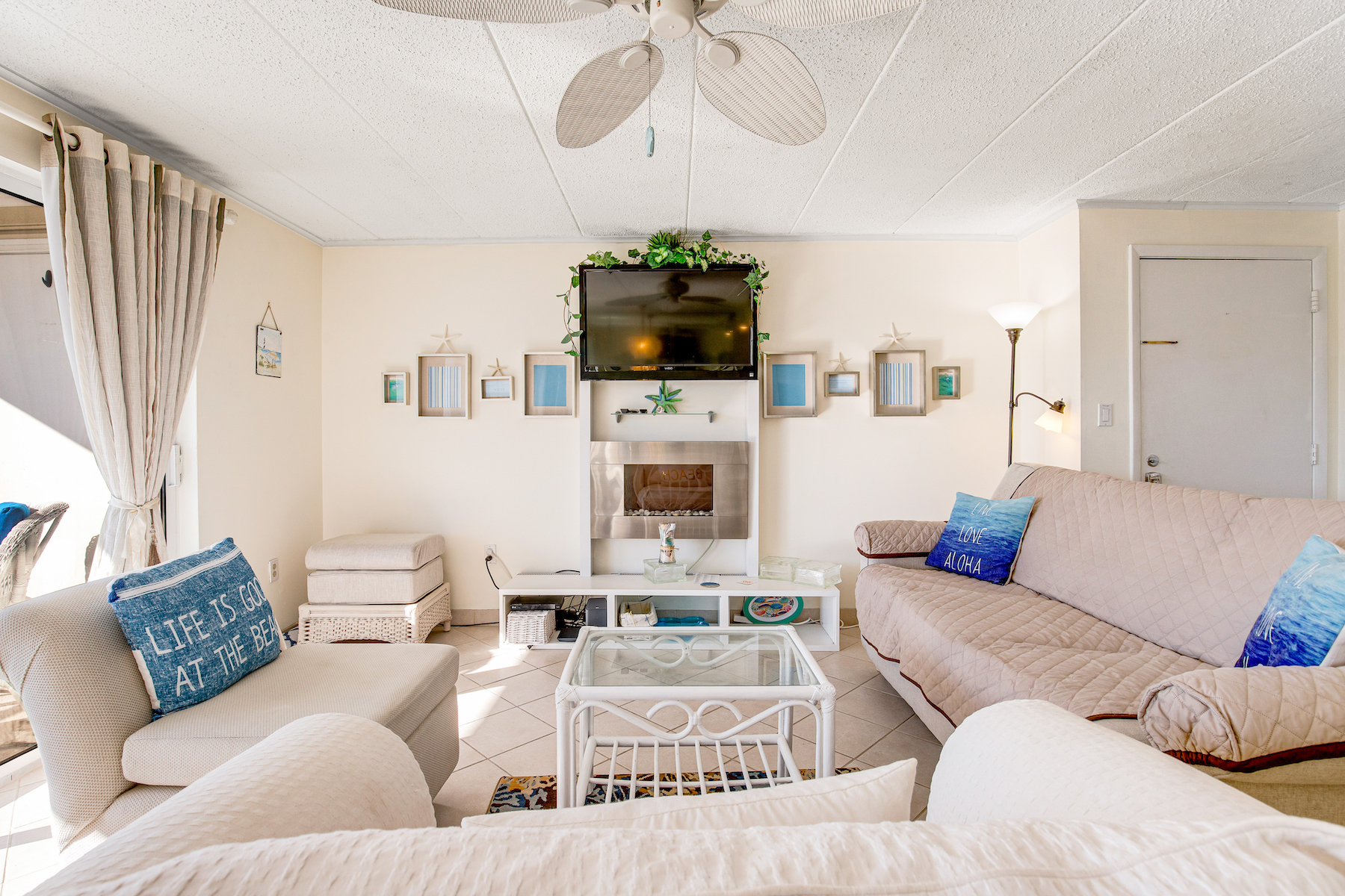 The living room of a vacation rental in Ocean City, MD
