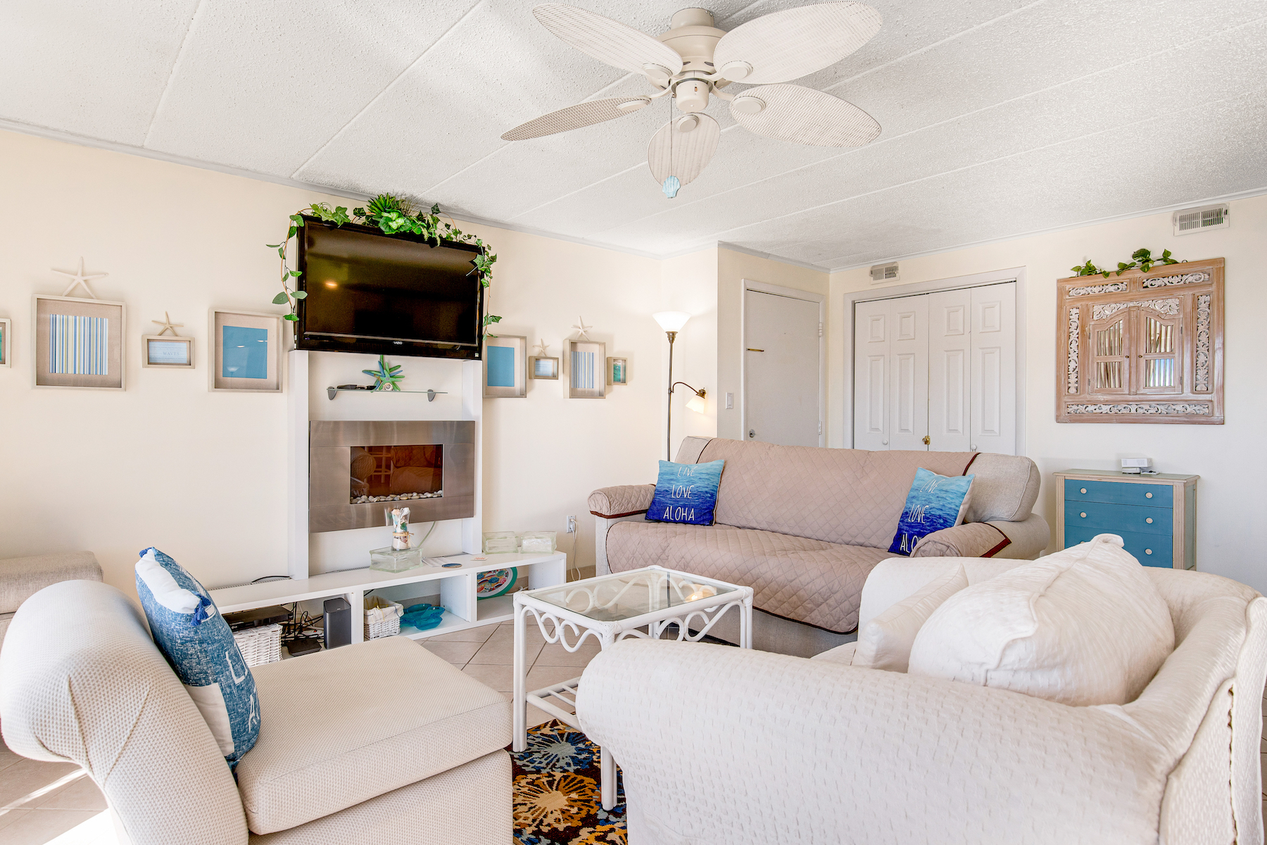 The living room of a vacation rental in Ocean City, MD