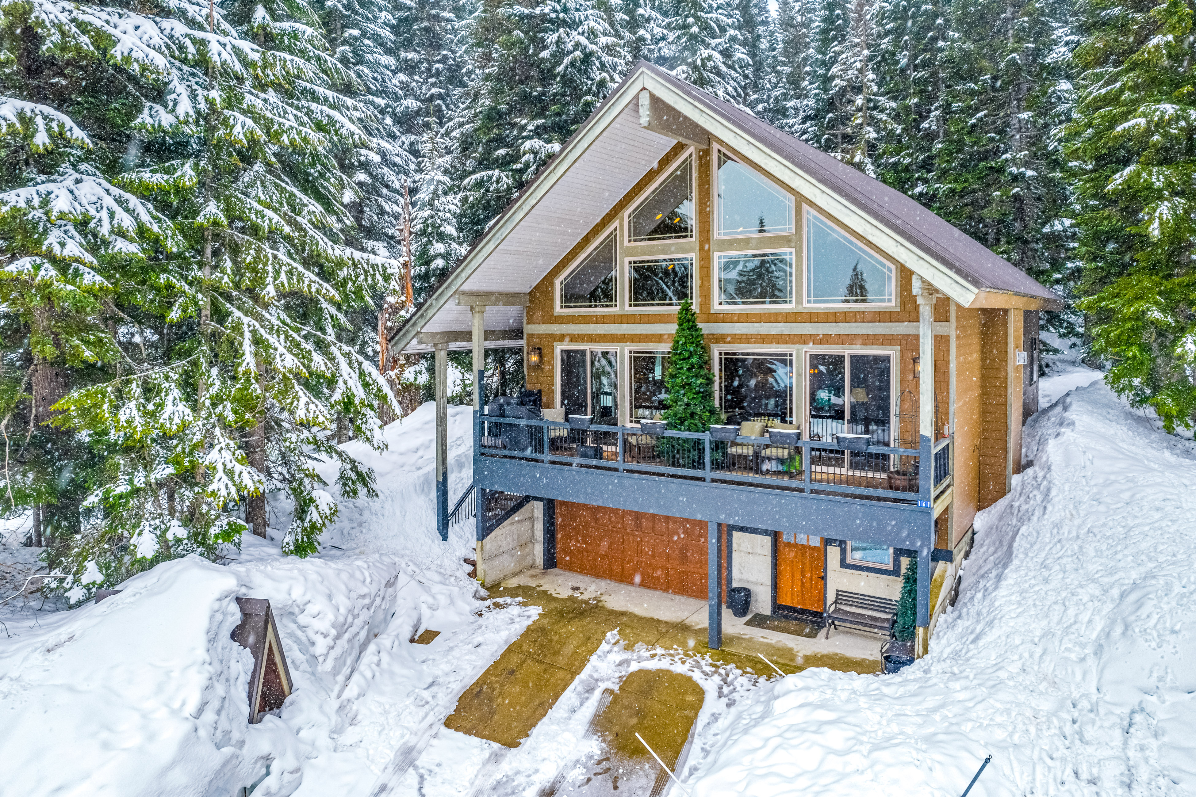 Winter Cabin Travel Trends and Destinations