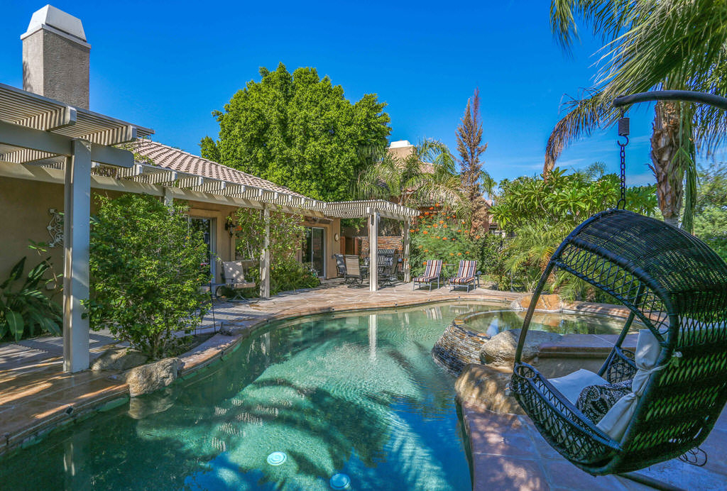 outdoor pool of Indio, CA vacation home