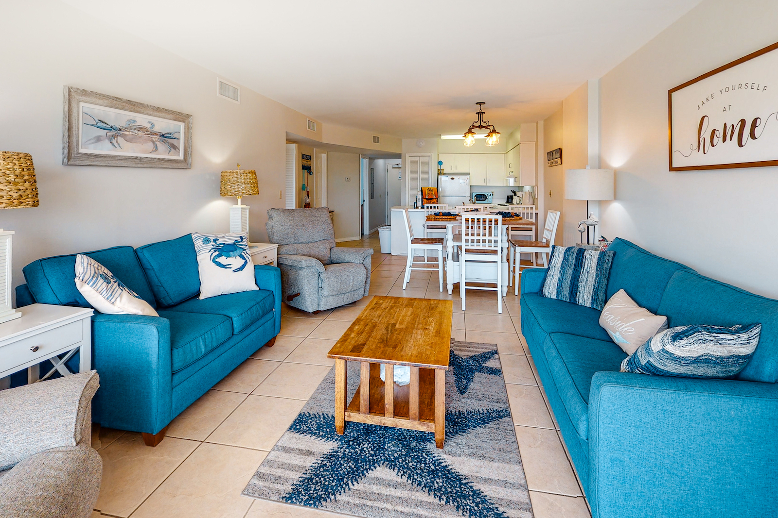 The living of a vacation rental in Fort Morgan, AL.