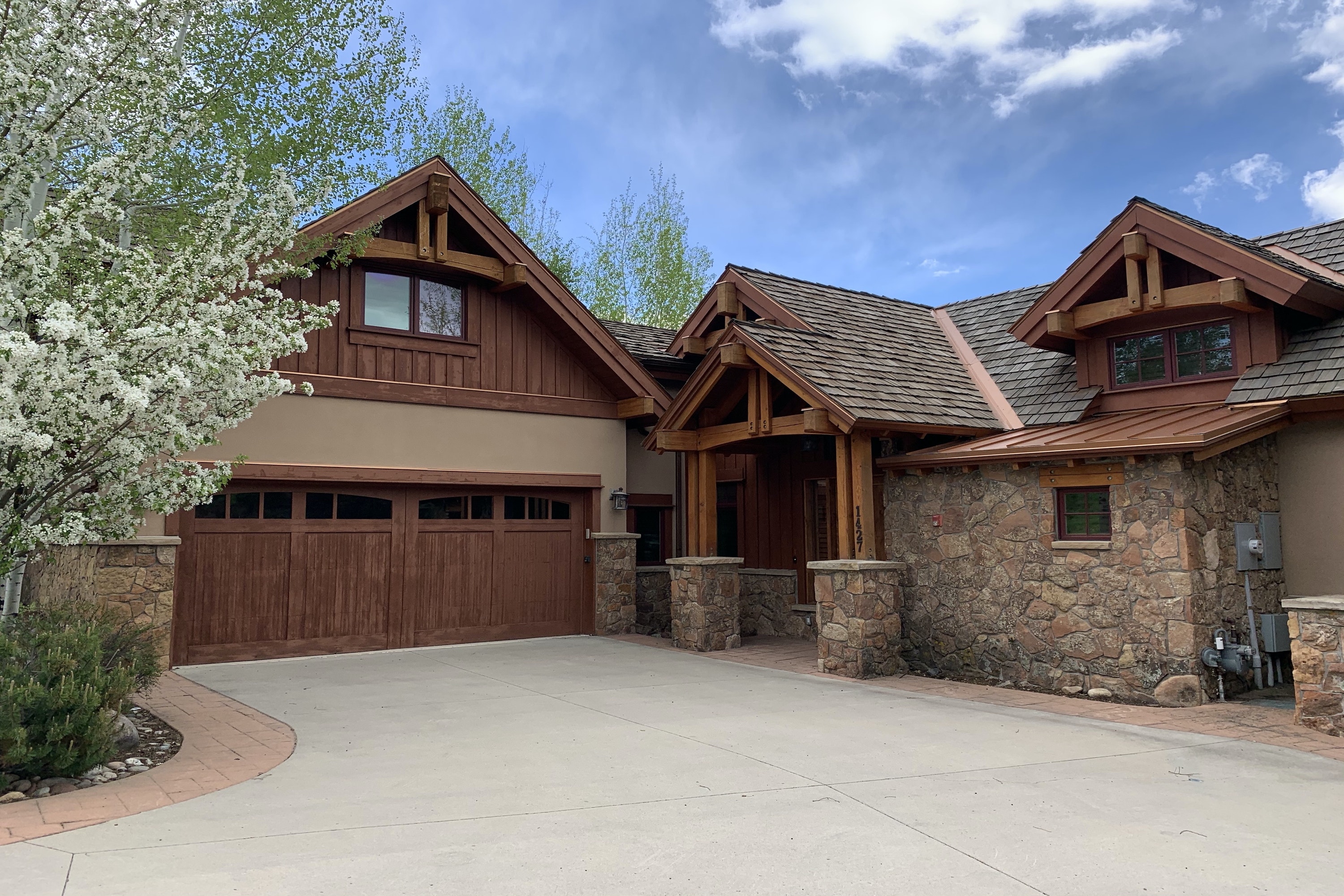two-story vacation home with two car garage in steamboat springs, co