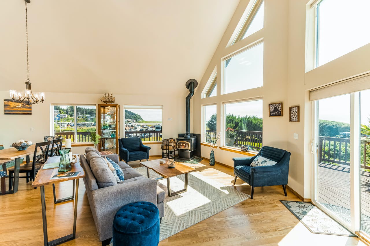 bright and open living space with a wood-burning fireplace in Pacific Beach, WA