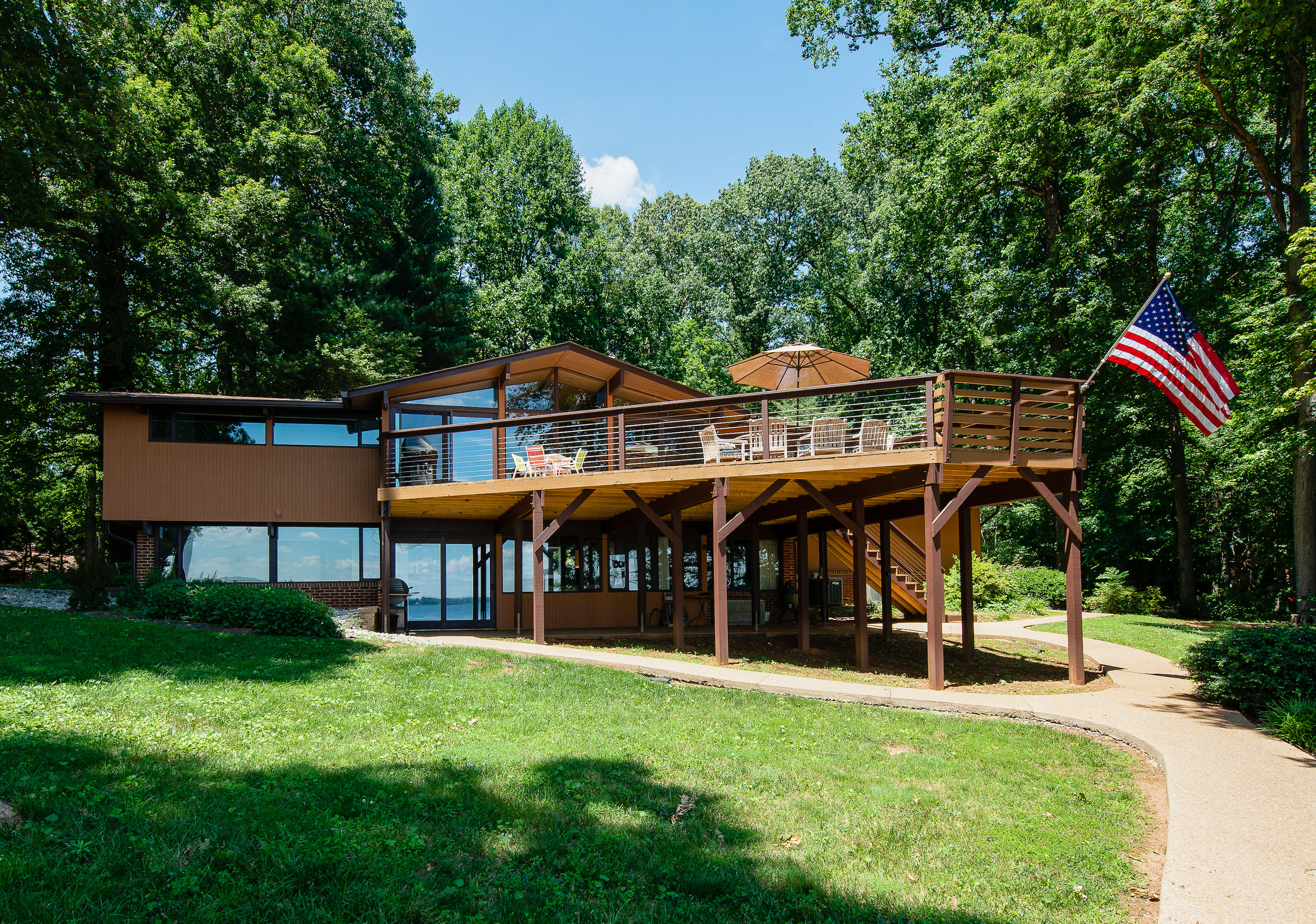 Guide to DogFriendly Vacations 2020 Vacasa