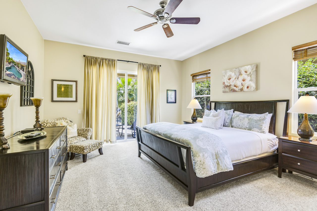 The bedroom of a vacation rental in La Quinta.