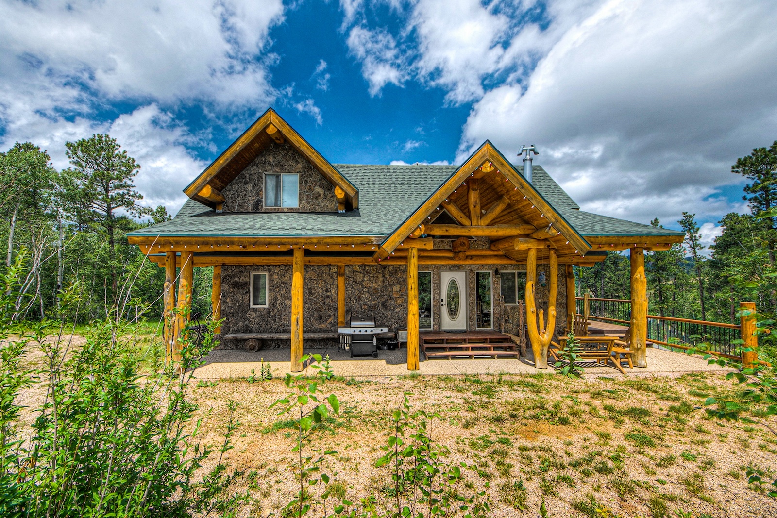 The exterior of a vacation rental in Deadwood, SD.