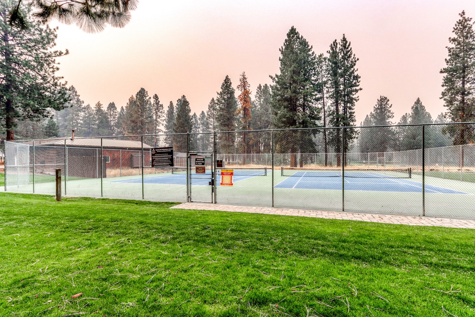 A pickleball court in Sunriver.