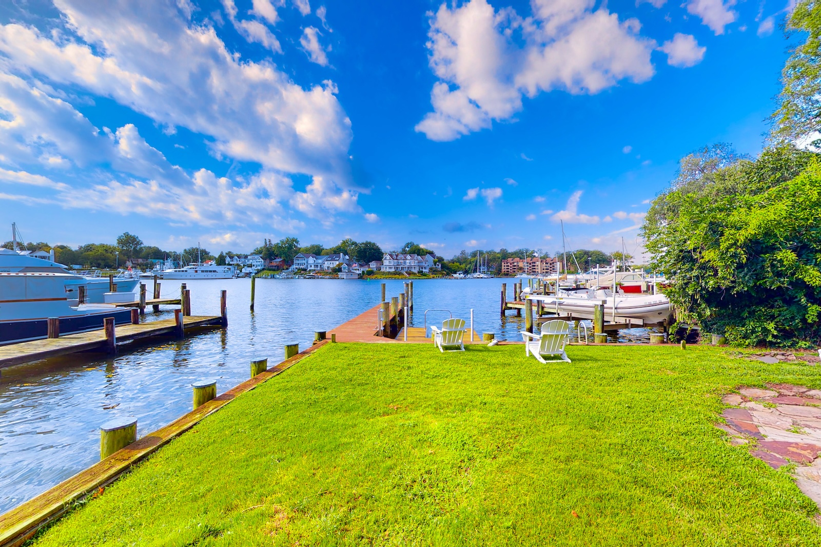 The view of the water and boats at an Annapolis rental.