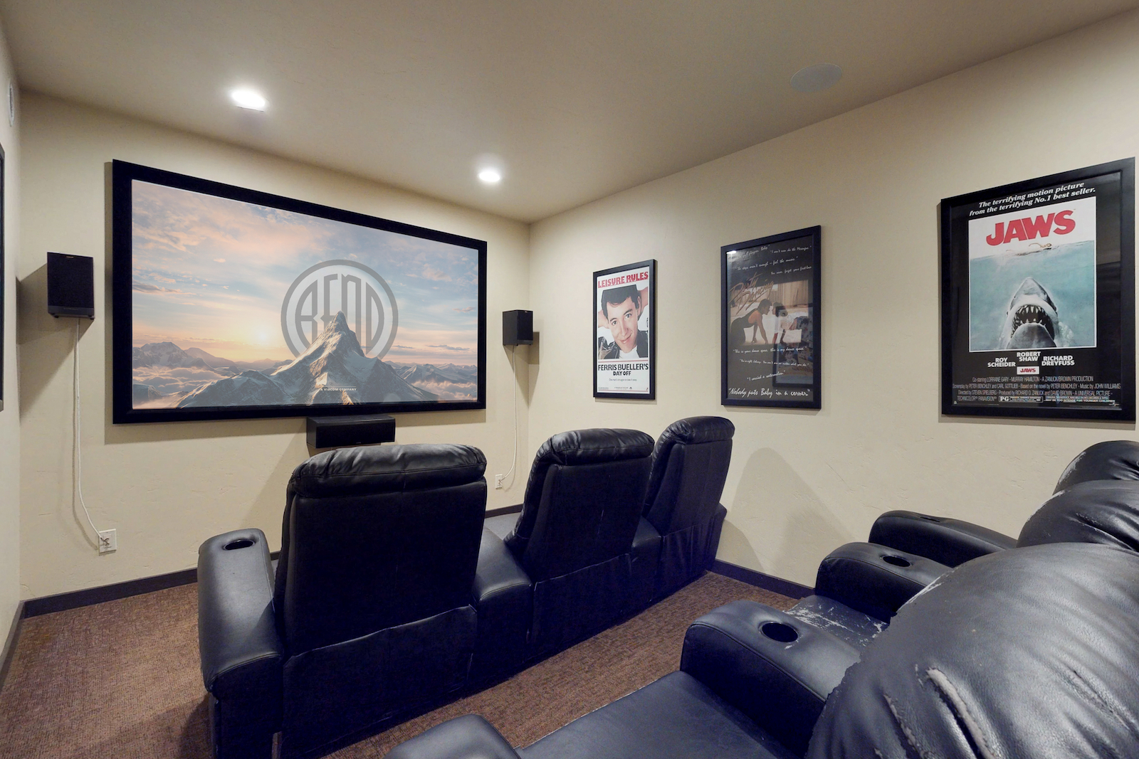 The home theater of a vacation rental in Bend, Oregon.
