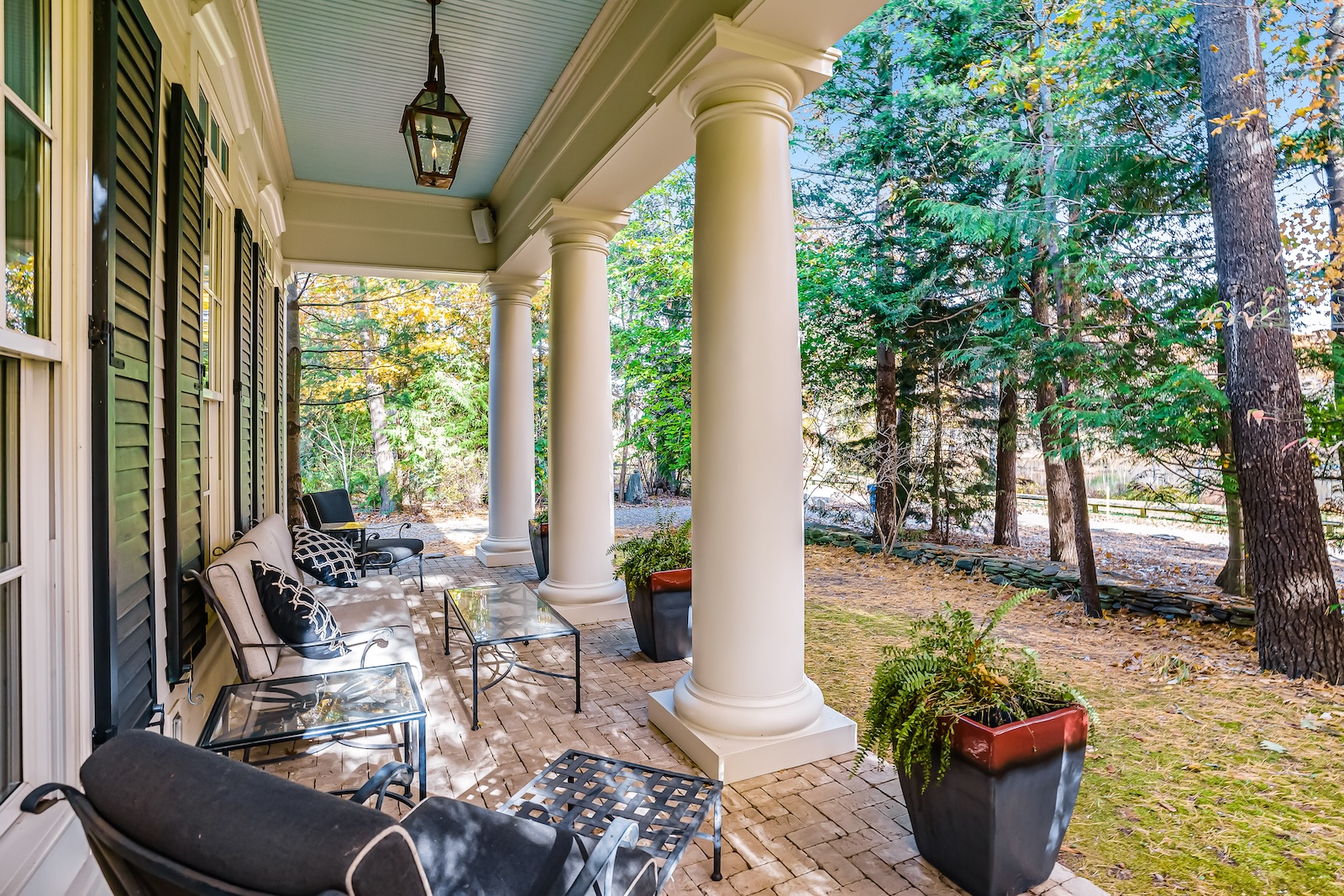 The front porch at a Saugatuck, MI rental.