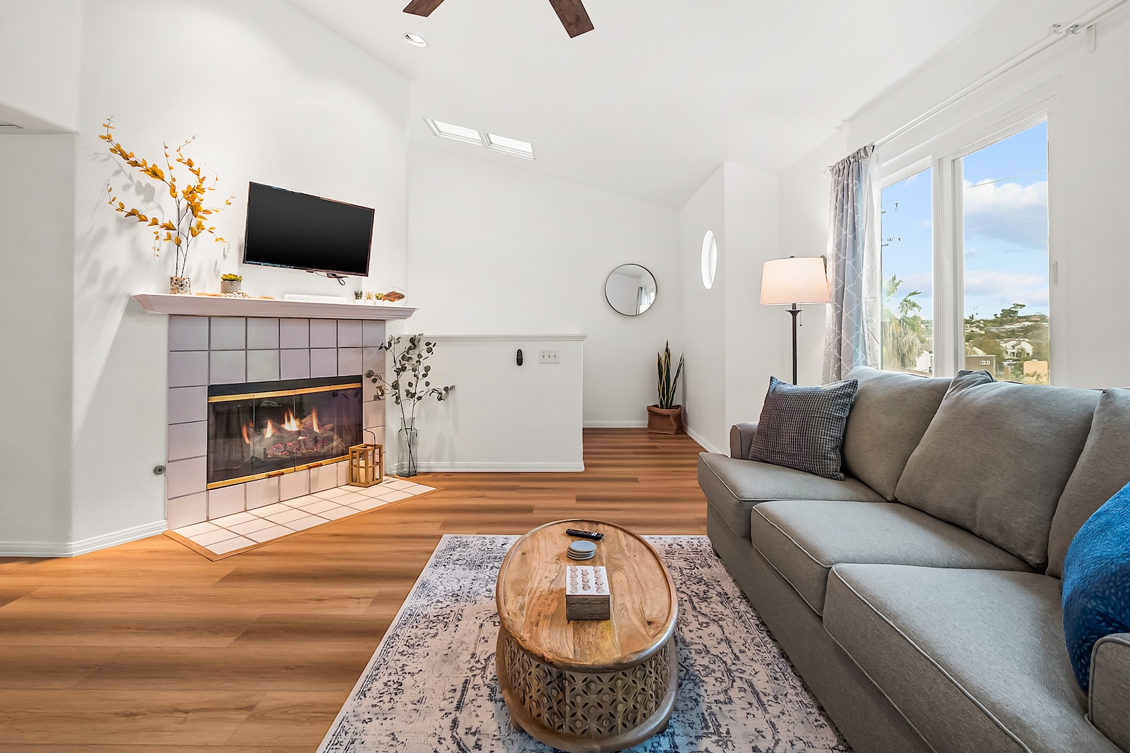 The living area of a vacation rental in San Diego.