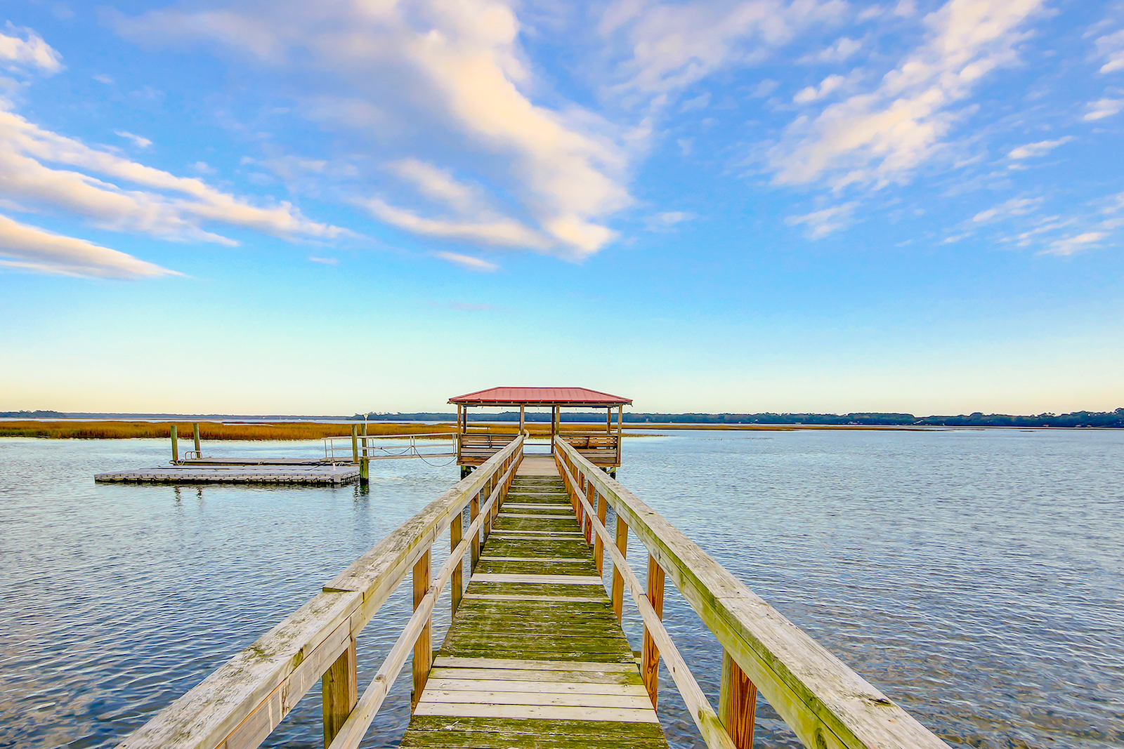 A dock with an enclosed end point at a lake in South Carolina.