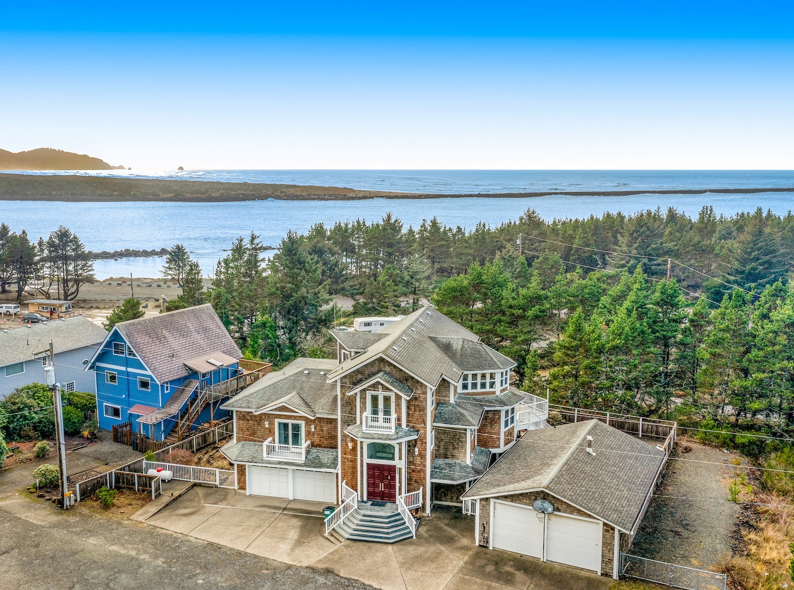 A vacation rental in Rockaway Beach.