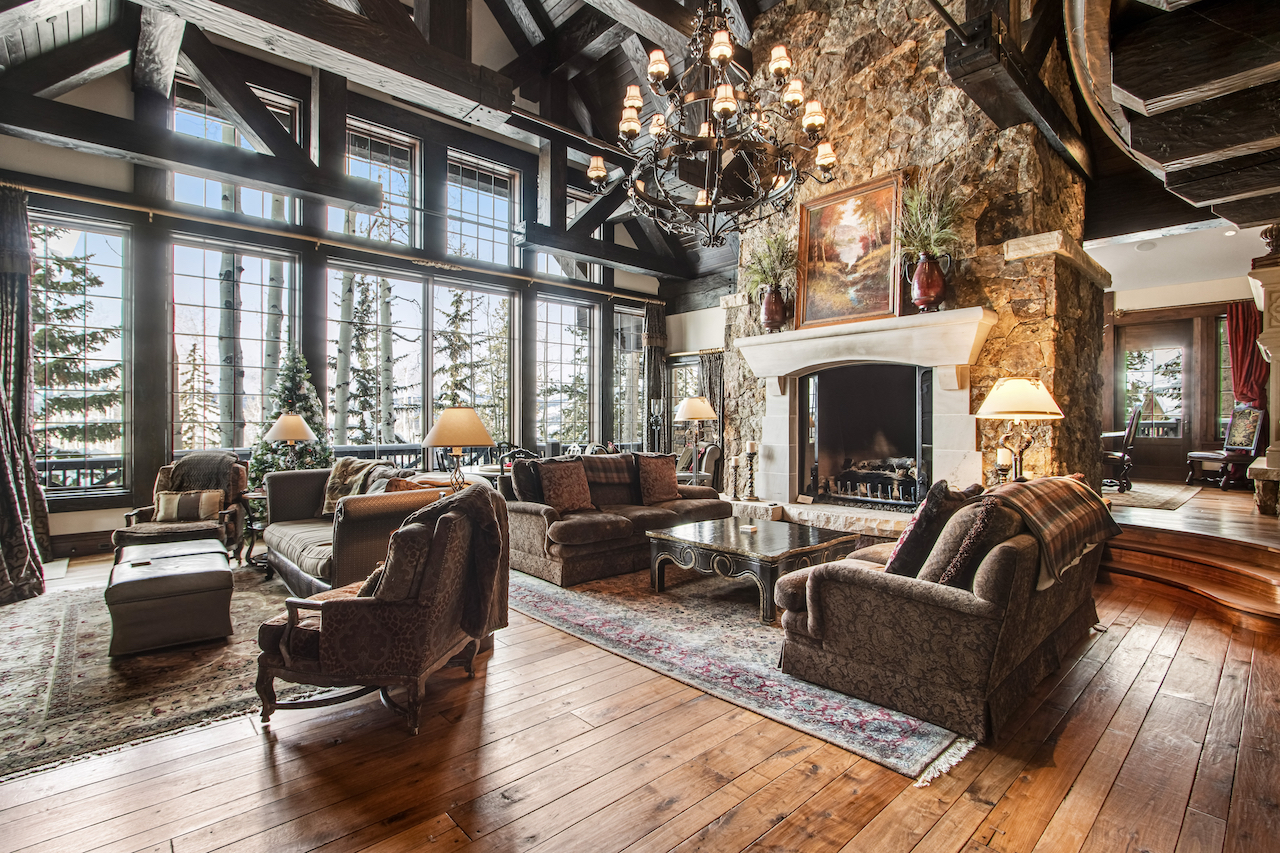 The living room with elegant design at a vacation rental in Beaver Creek, Colorado.