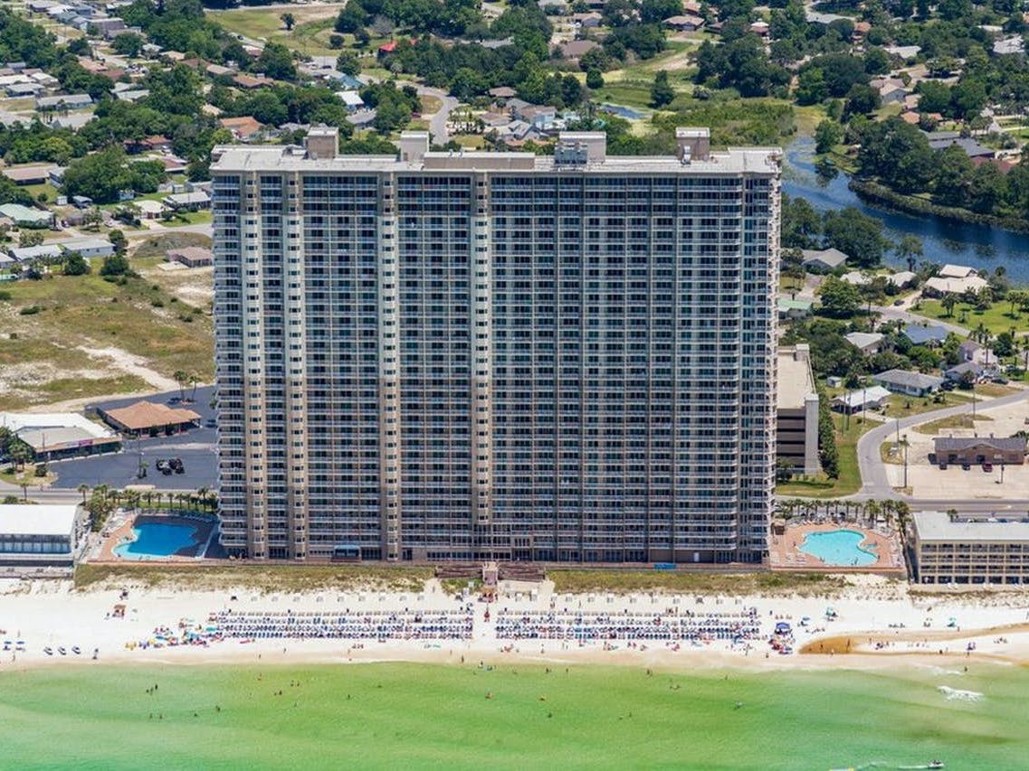 Event Home Rentals and Corporate Retreat Venues | Vacasa