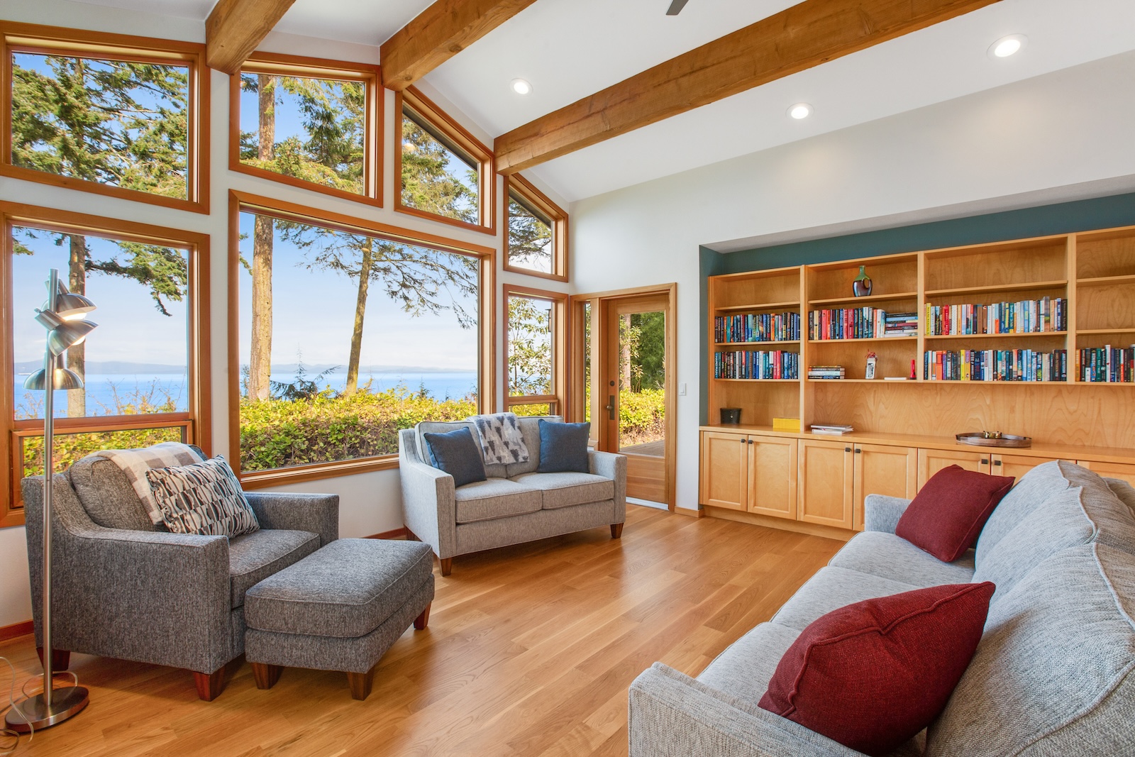 The living area at a Port Angeles rental.